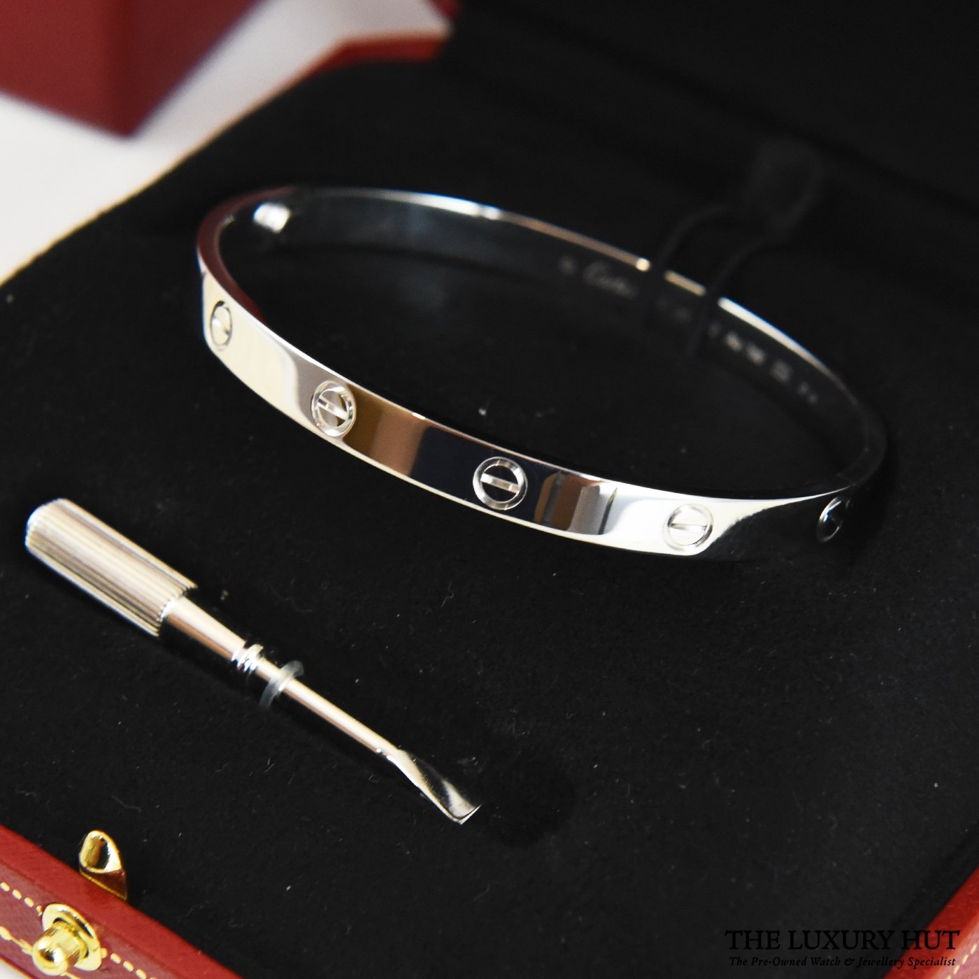2023/06/Cartier_Bangle_White-37530-d-1.jpg