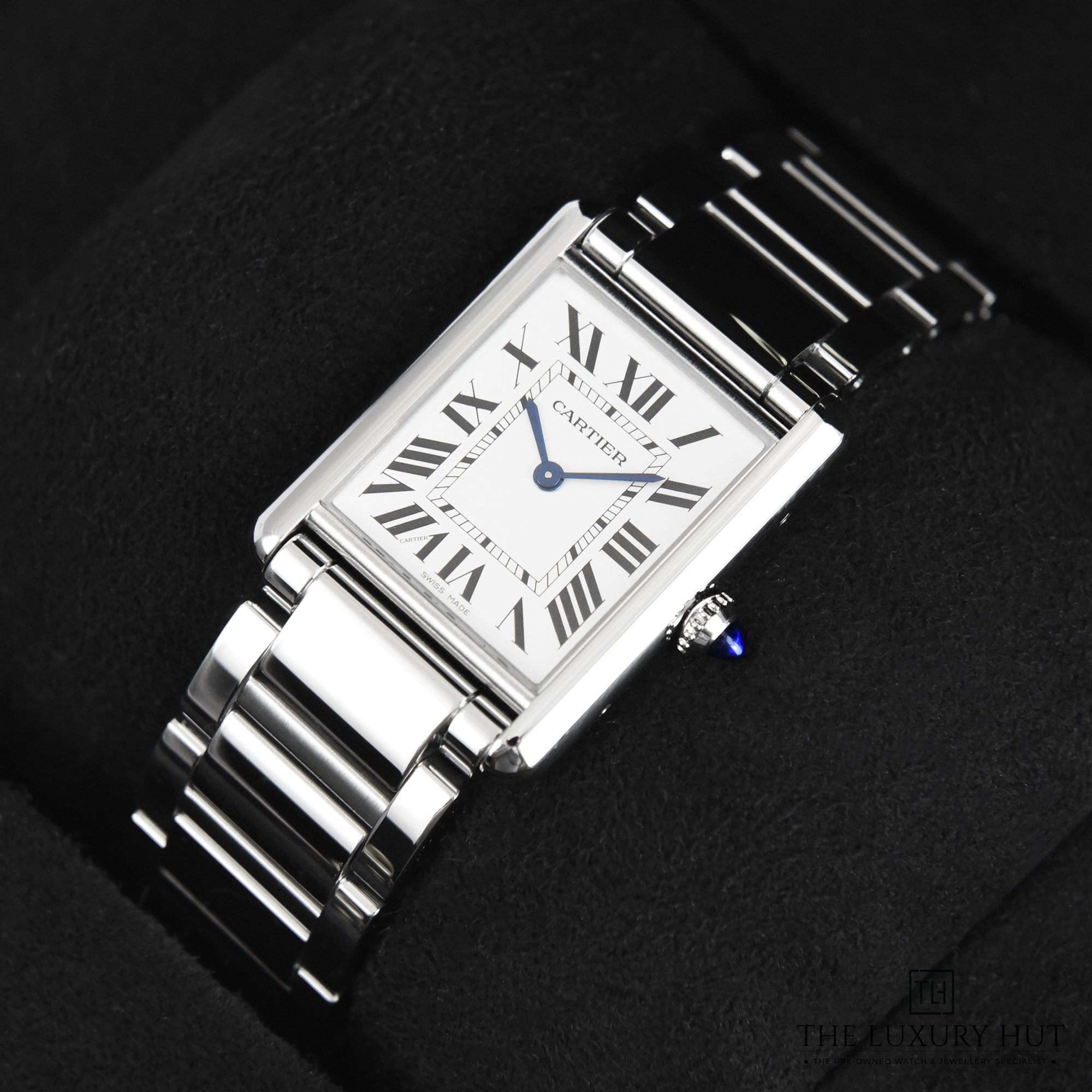2023/06/Cartier_Tank_Must_Large_41544-e-1.jpg