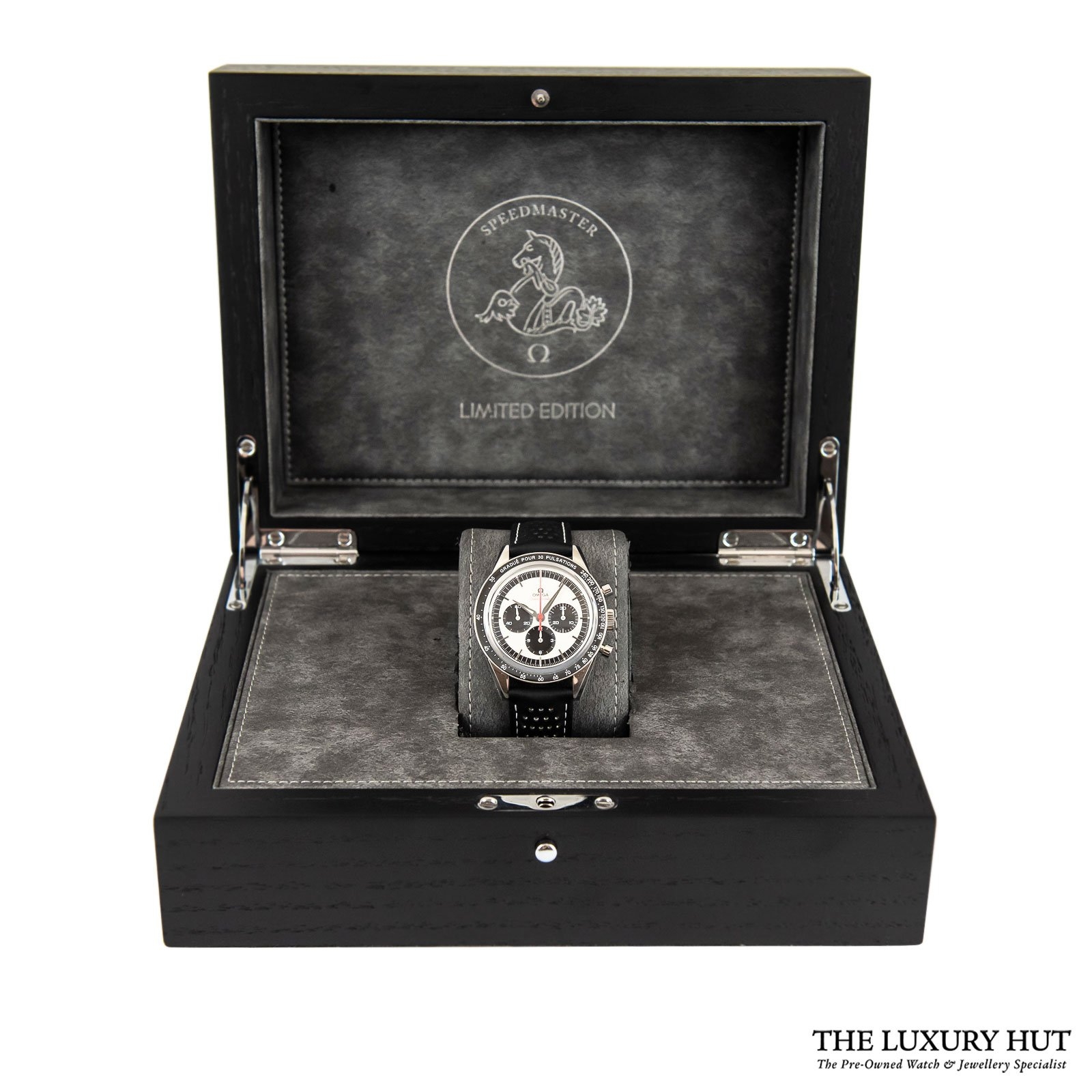 2023/06/Omega-Speedmaster-Panda-35376-f-1.jpg