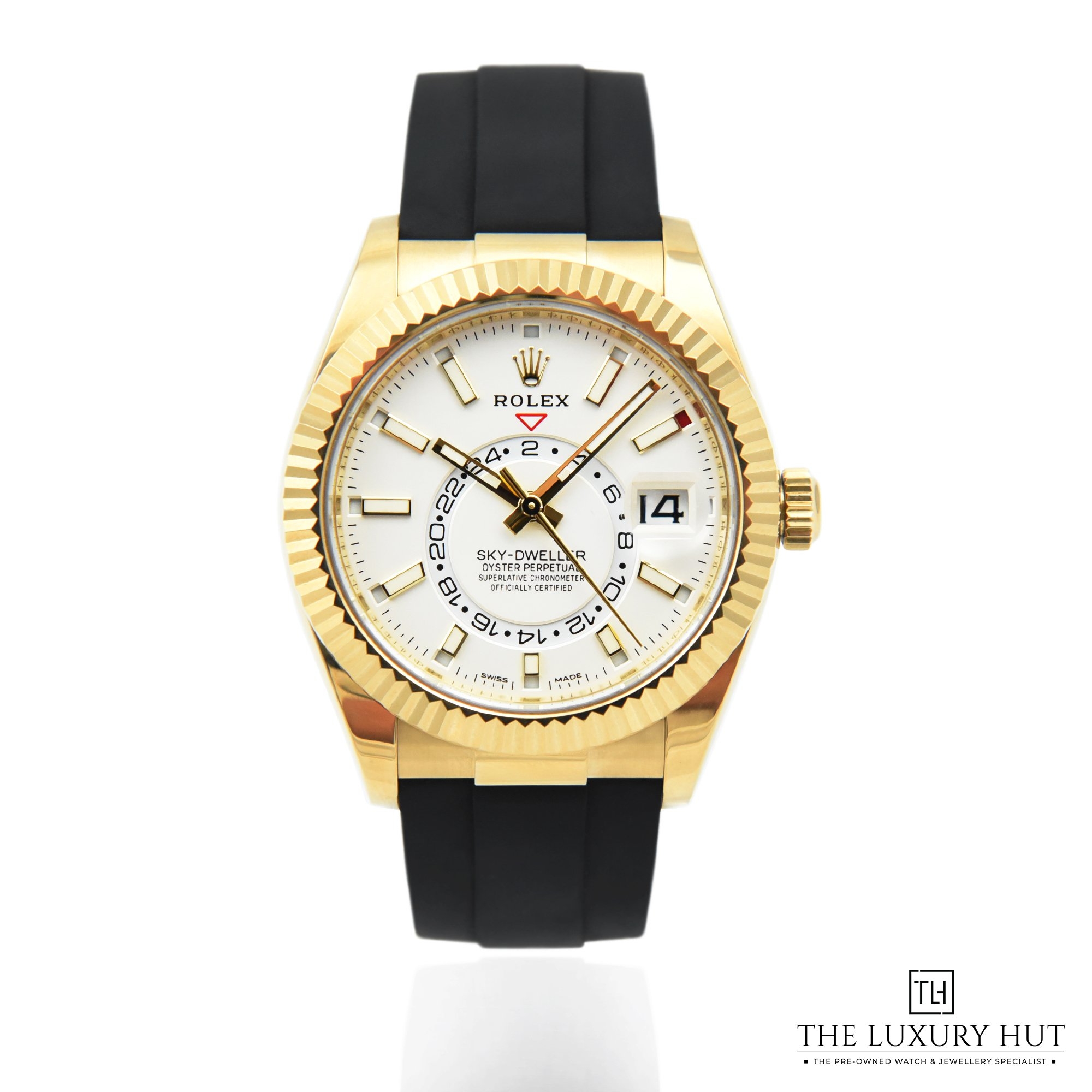 2023/06/Rolex_Skydweller_Gold_White_42794-a.jpg