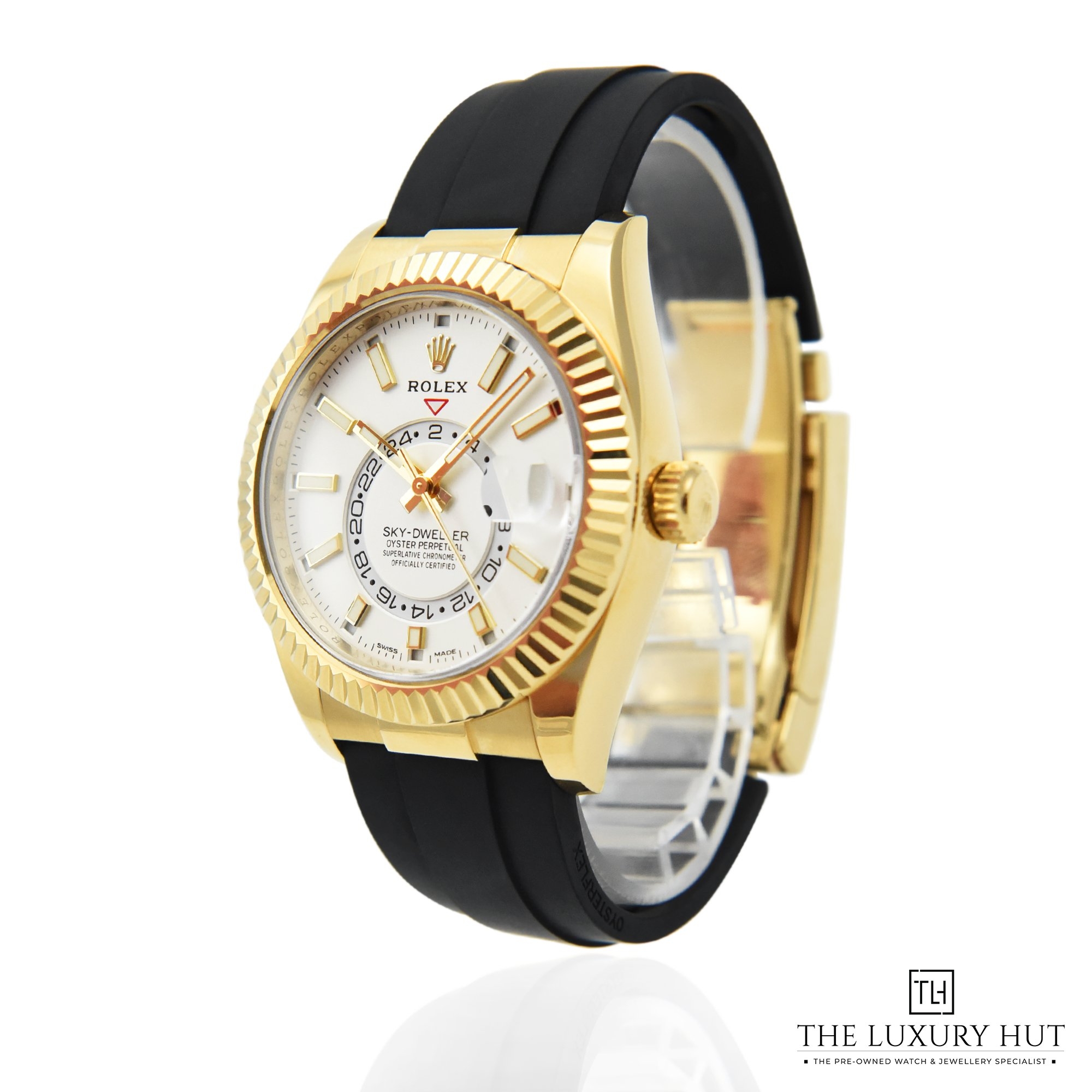 2023/06/Rolex_Skydweller_Gold_White_42794-b.jpg