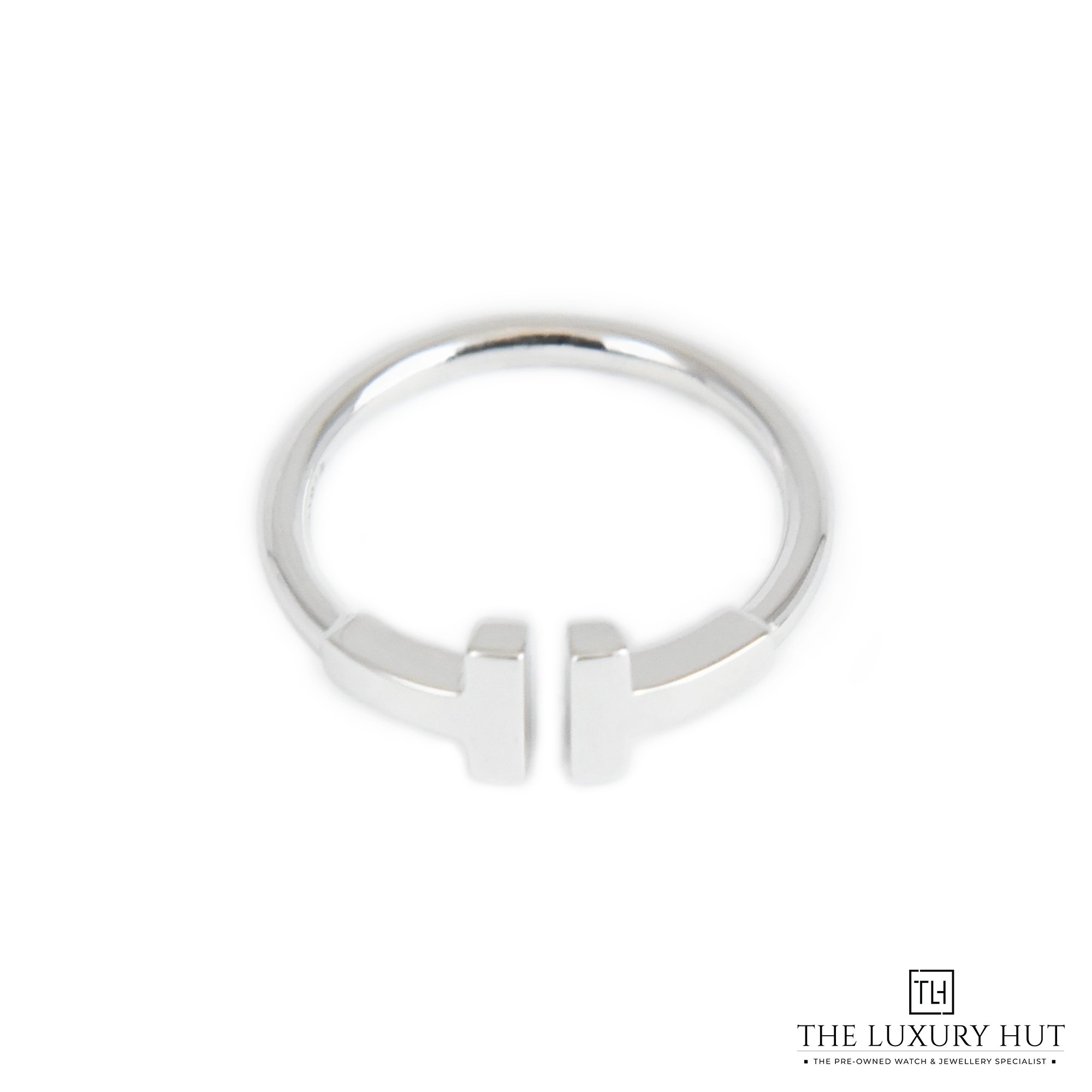 2023/06/Tiffany_T-Wire_Ring_White_41957-b-1.jpg