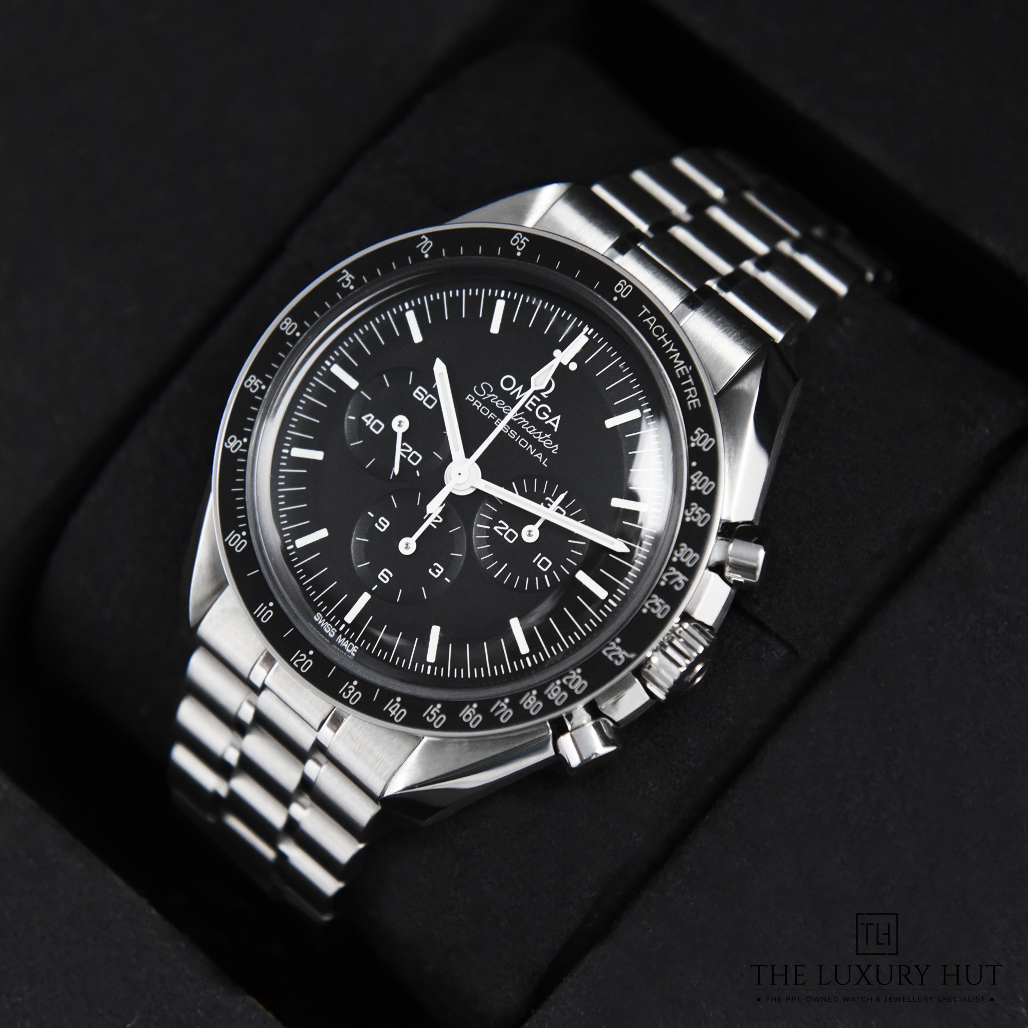 2023/08/Omega_Speedmaster_Moonwatch_50139-e.jpg