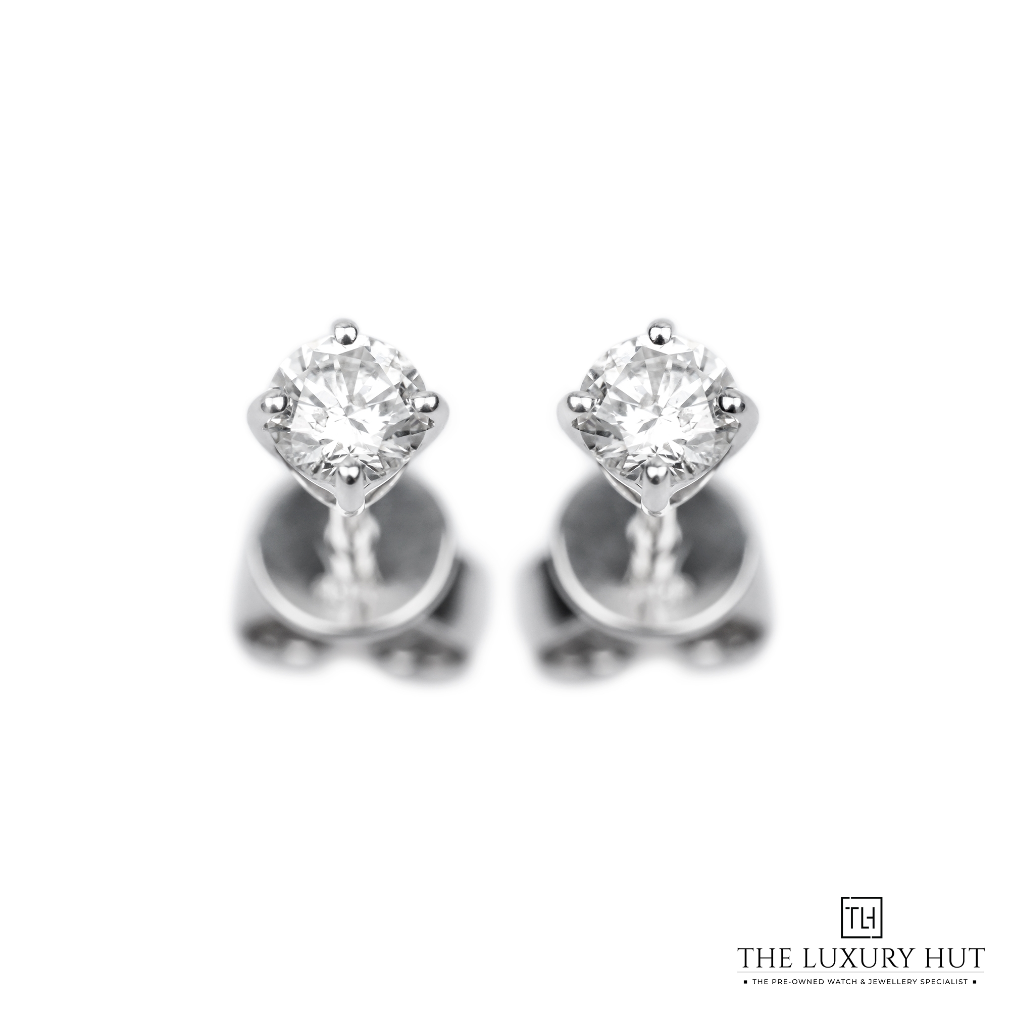 2023/12/White_Gold_Diamond_Stud_Earring_Update_50476-e.jpg