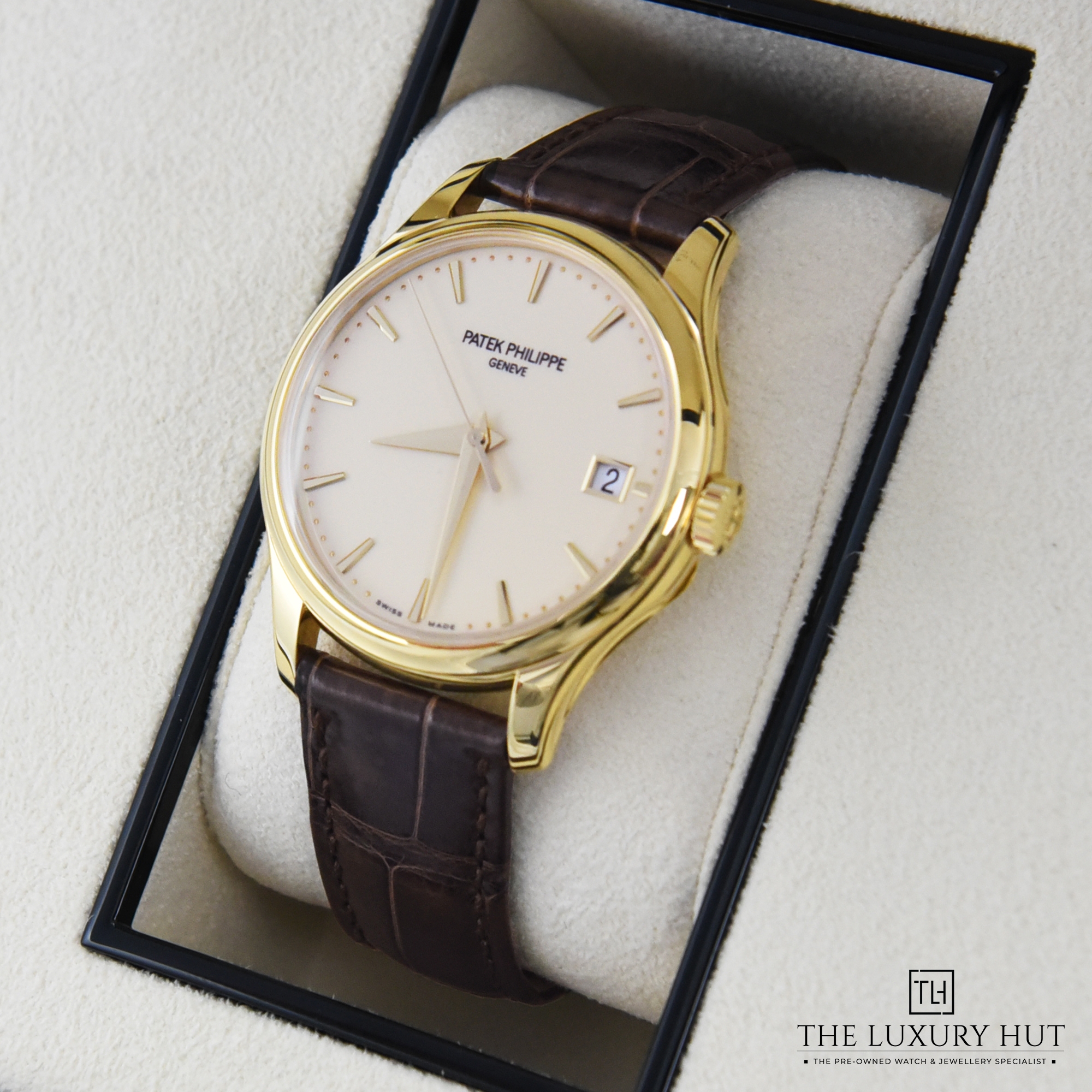 2024/02/Patek_Philippe_Calatrava_Yellow_LB151-f.jpg