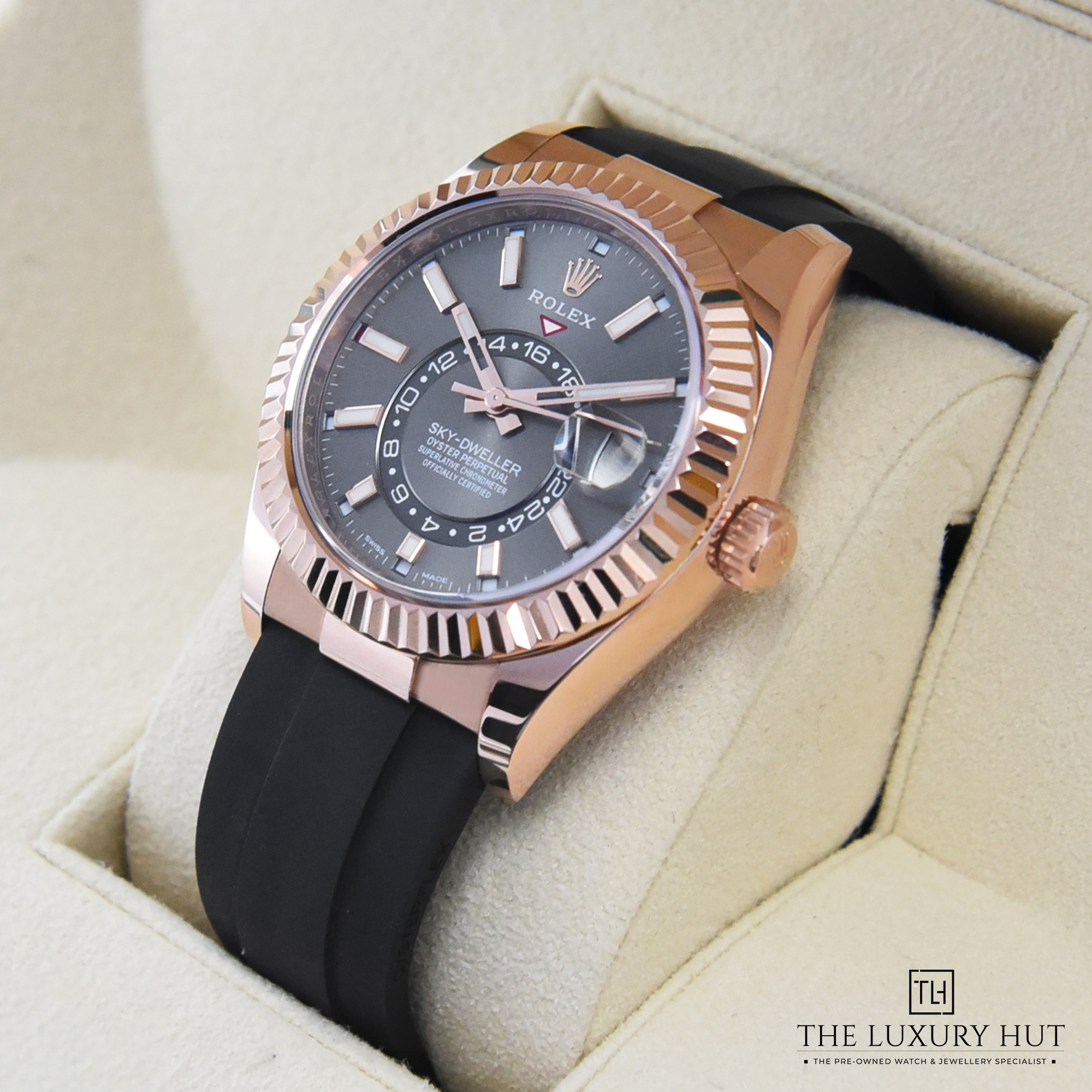 2024/02/Rolex_Sky-Dweller_Rose_Black_Strap_LB145-e.jpg