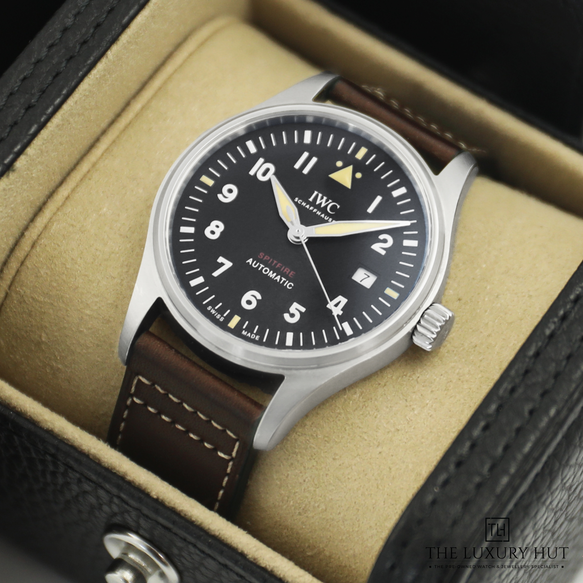 2024/06/IWC_Pilot_Spitfire_Steel_Black_50860-e.jpg