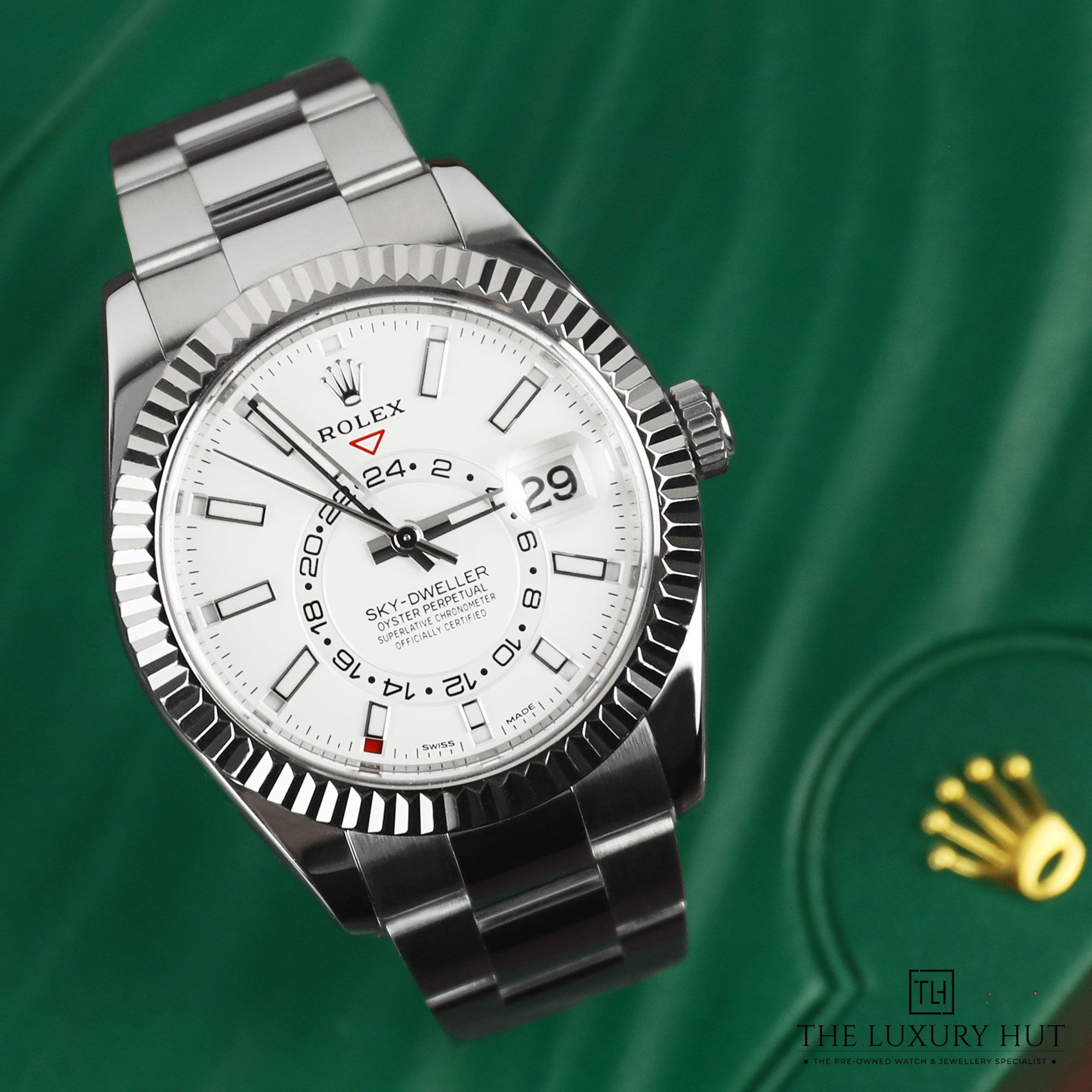 2024/08/Rolex_Sky-Dweller_Steel_42_White_Dial_LB316-f.jpg