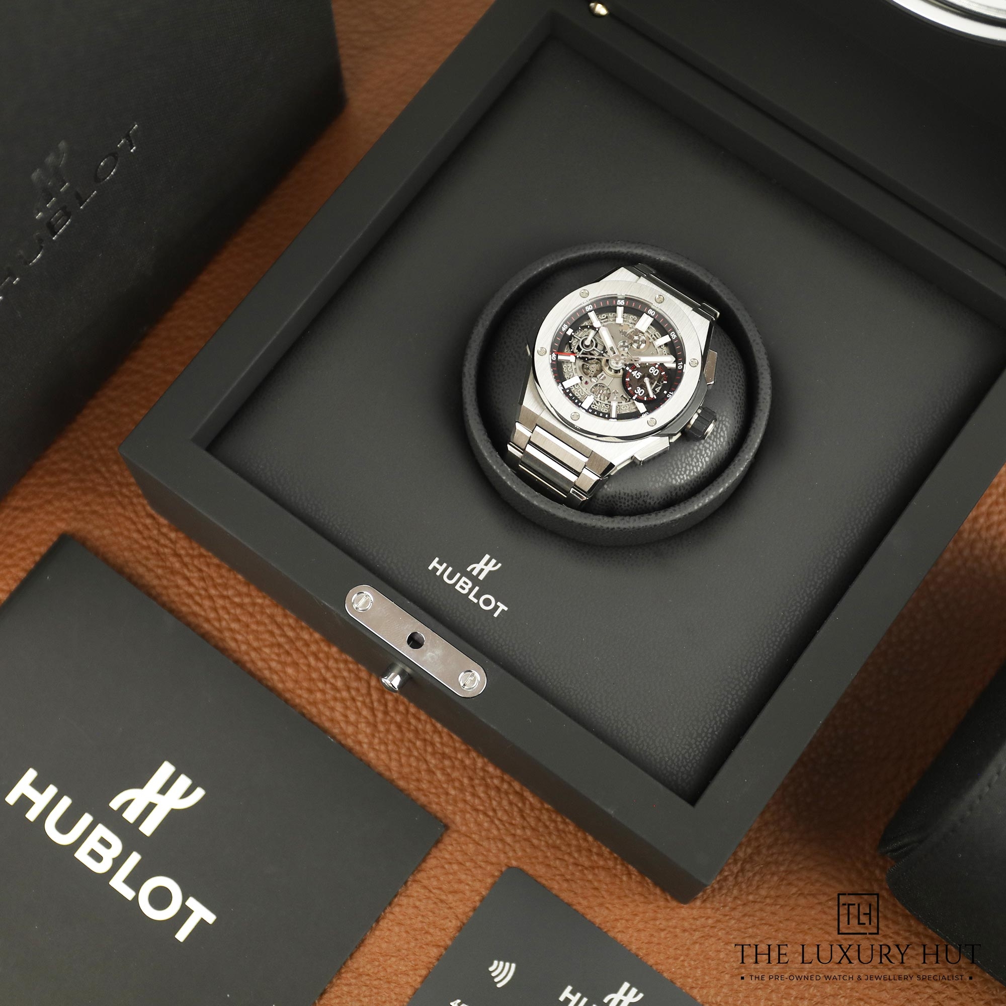 2024/10/Hublot_Big_Bang_Titanium_Skeleton_51067-f.jpg