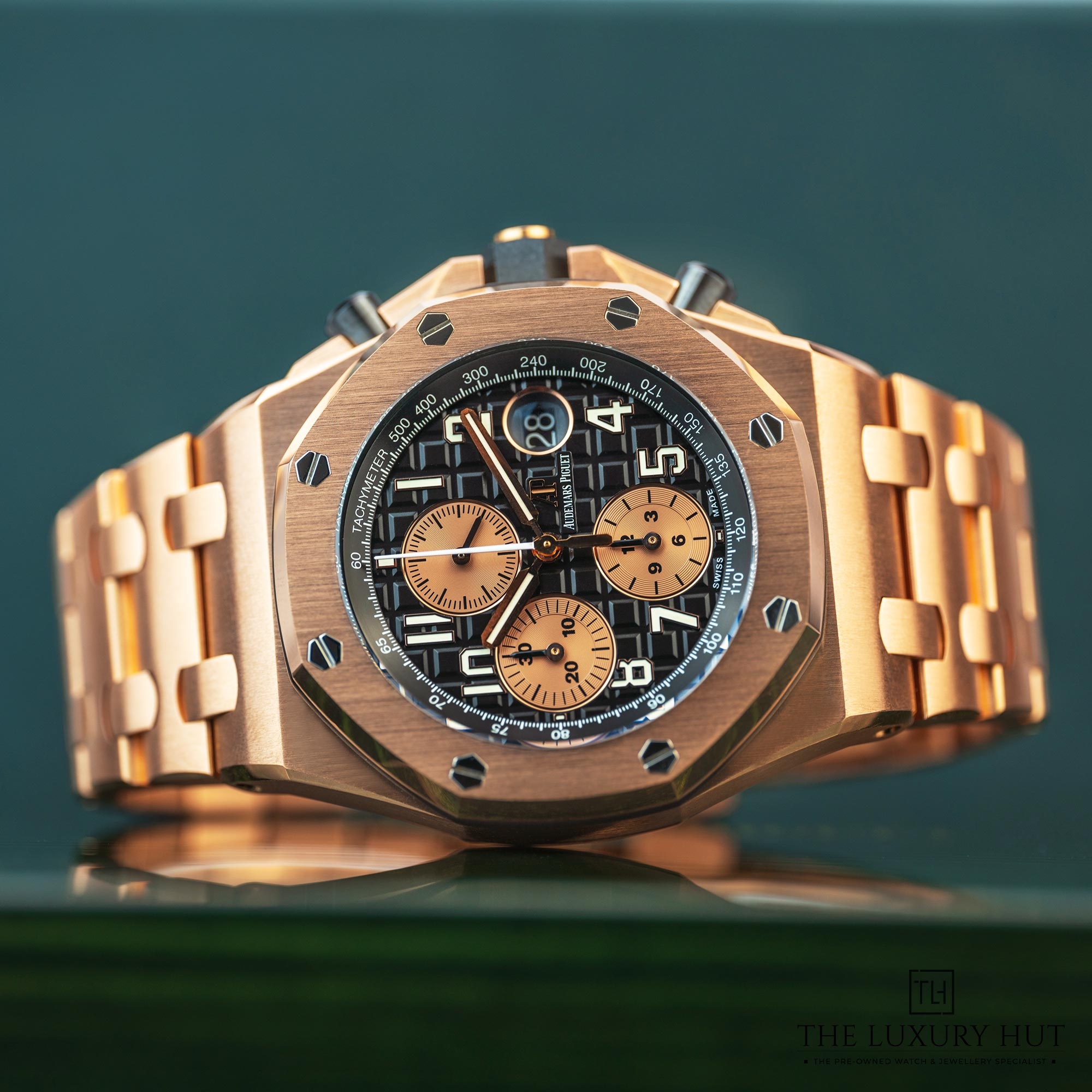 2024/11/AP_-Royal_Oak_Offshore_Pink_Gold_Black_Update_LB414_cc.jpg
