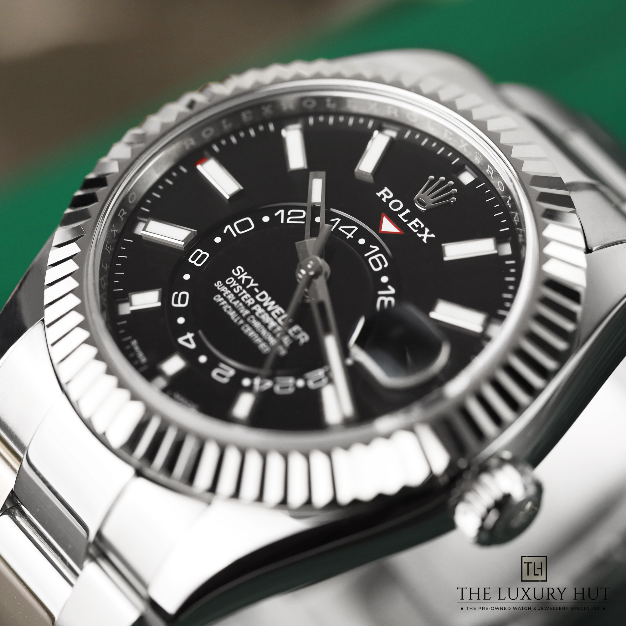 2024/11/Rolex_Sky-Dweller_42mm_Steel_Black_Dial_51275-h.jpg