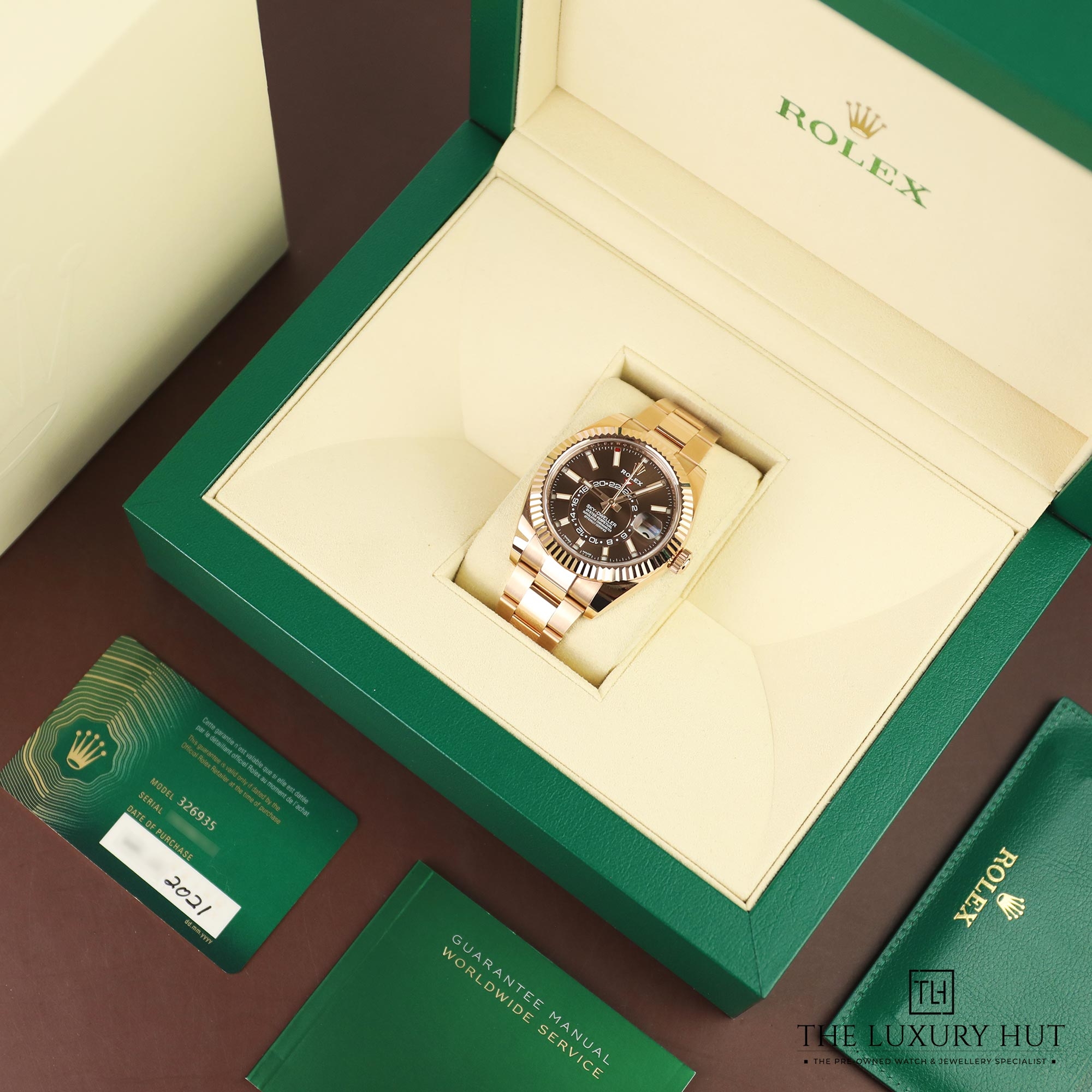 2024/11/Rolex_Sky-Dweller_Rose_Gold_Chocolate_LB409-f.jpg