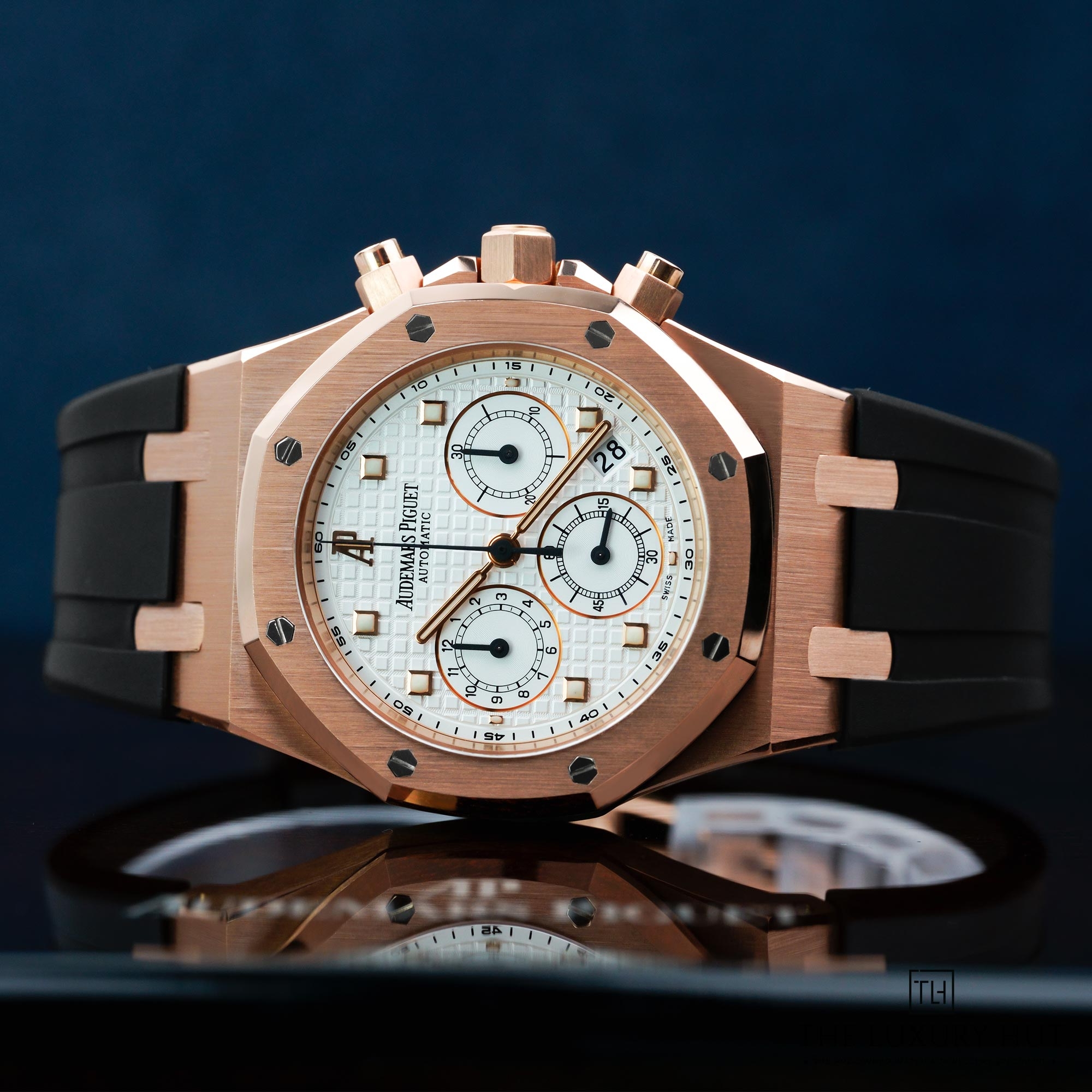 2024/12/AP_Royal_Oak_Rose_Gold_39mm_White_51355-c.jpg