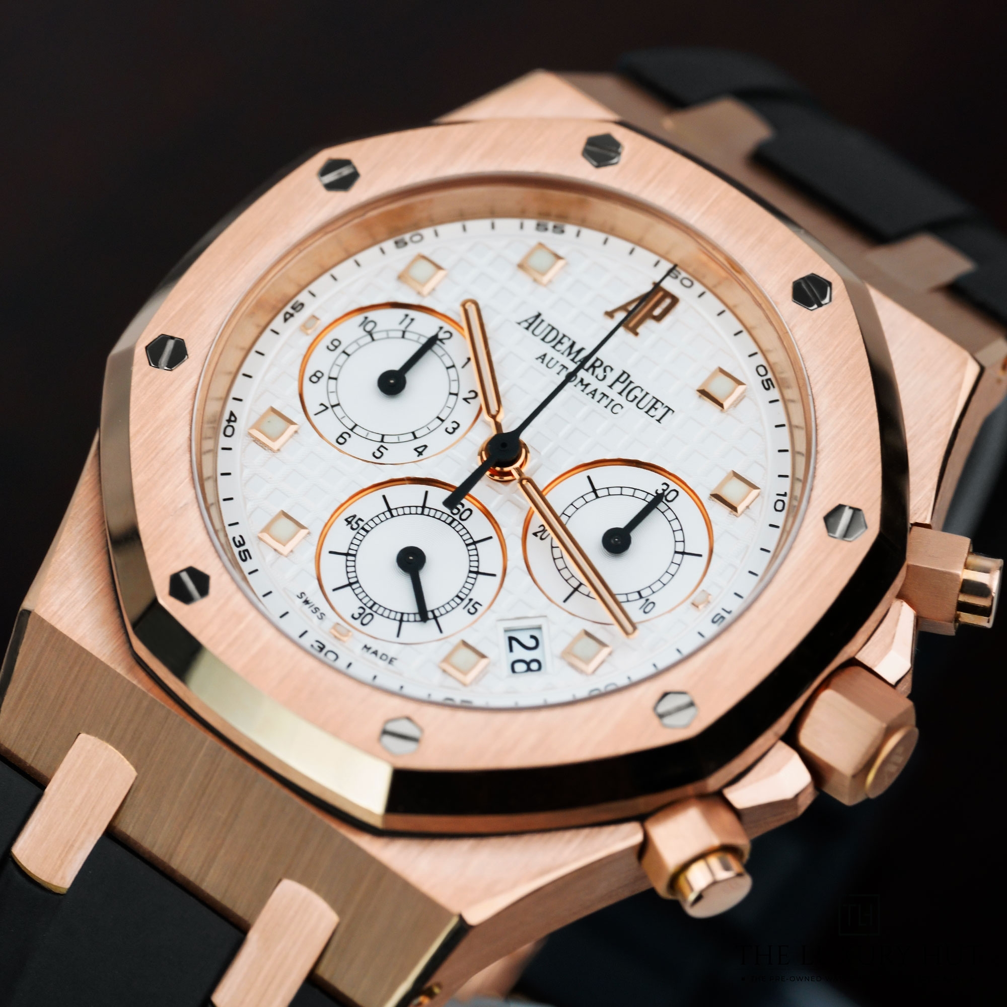 2024/12/AP_Royal_Oak_Rose_Gold_39mm_White_51355-e.jpg