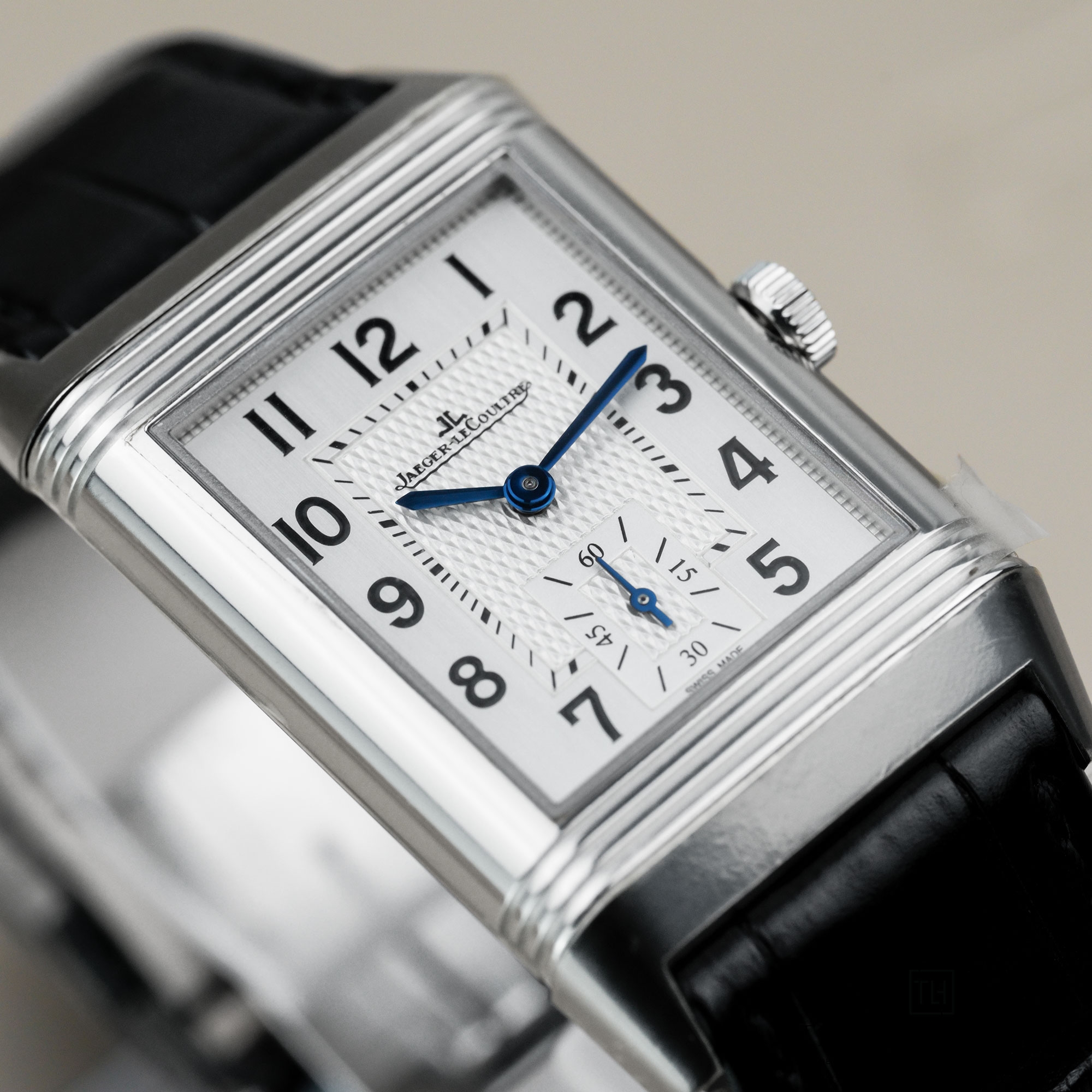 2024/12/JLC_Reverso_Classic_Medium_Duoface_51370e.jpg