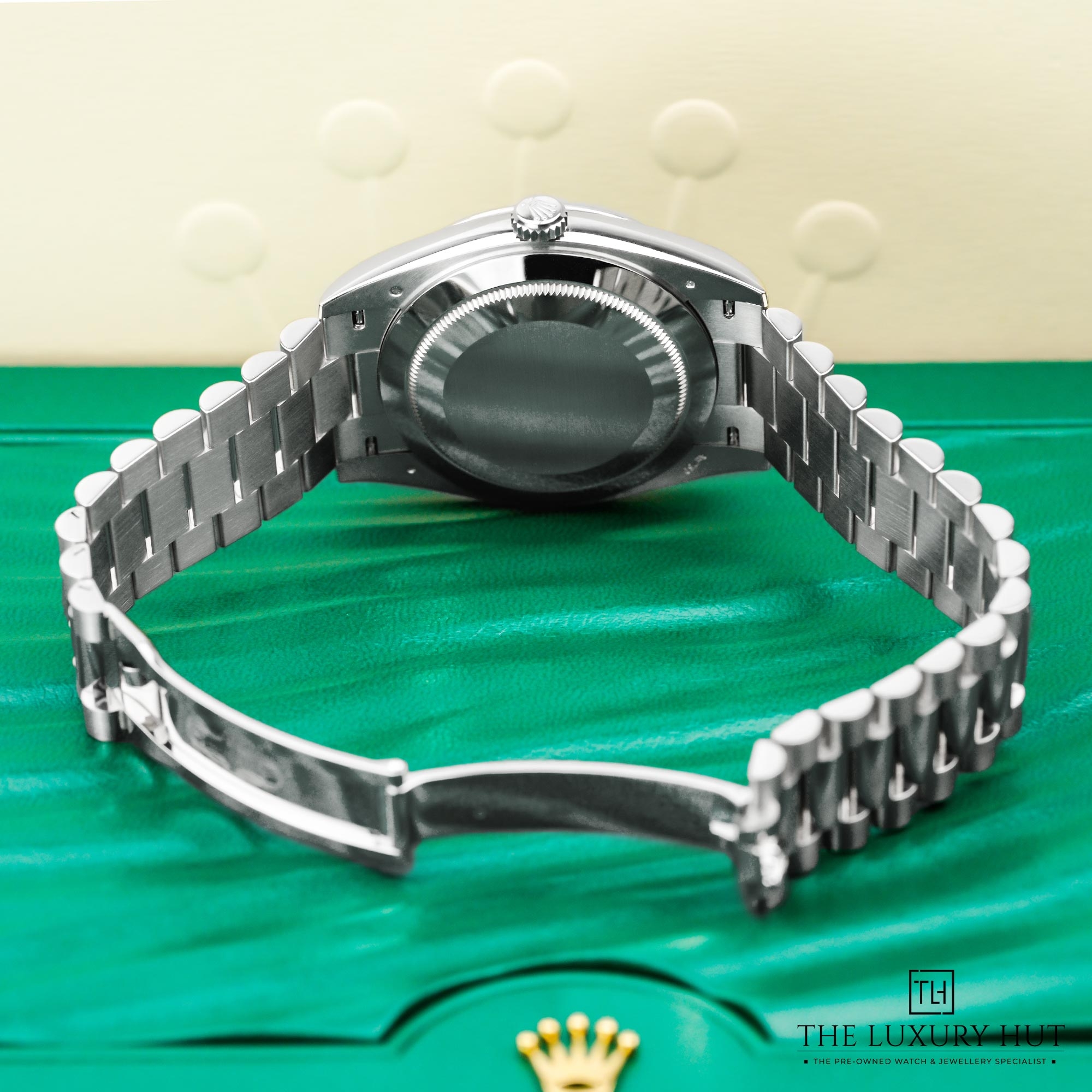 2024/12/Rolex_Day-Date_White_Gold_Olive_Green_51338-d.jpg