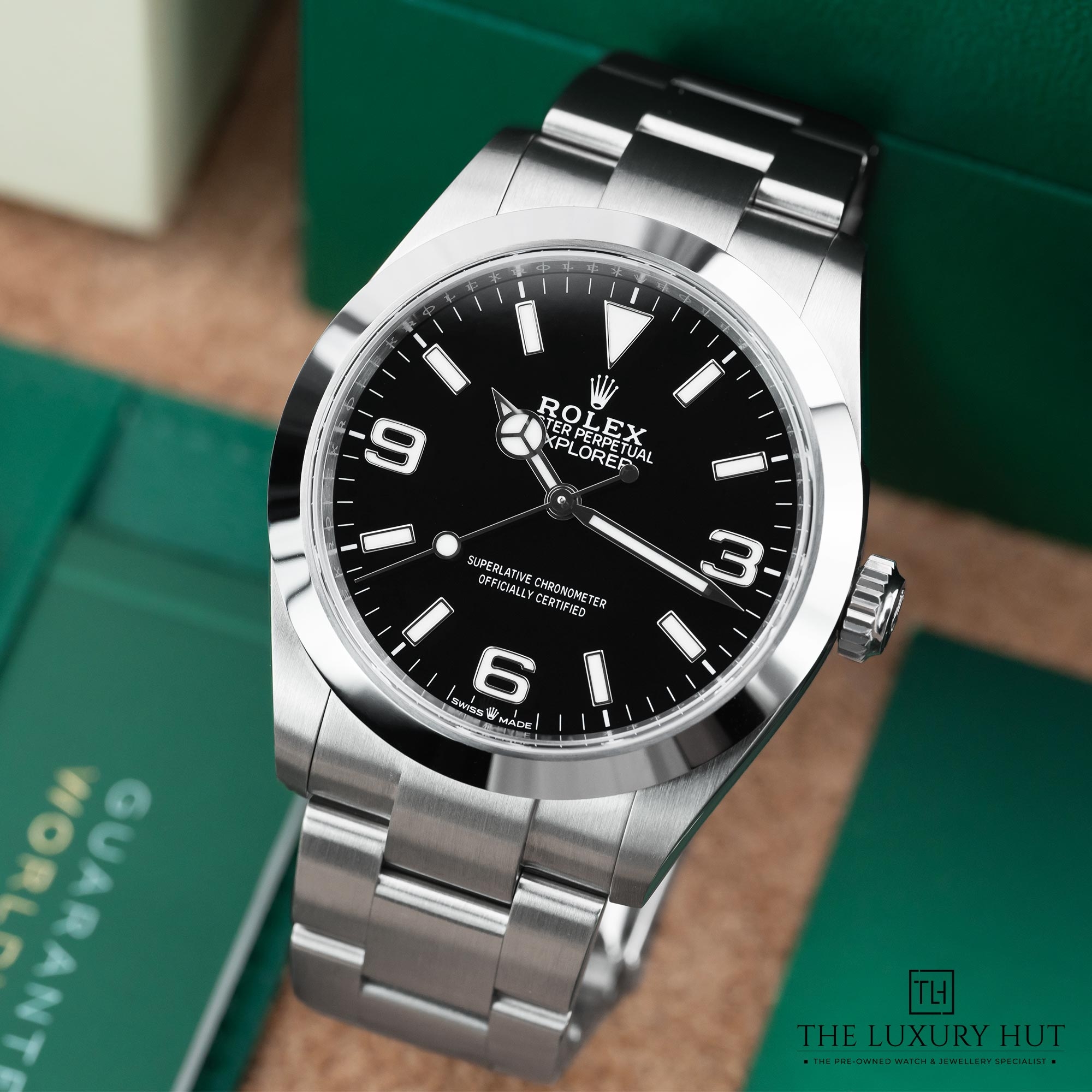 2025/01/Rolex_Explorer_Black_Dial_51454-b.jpg