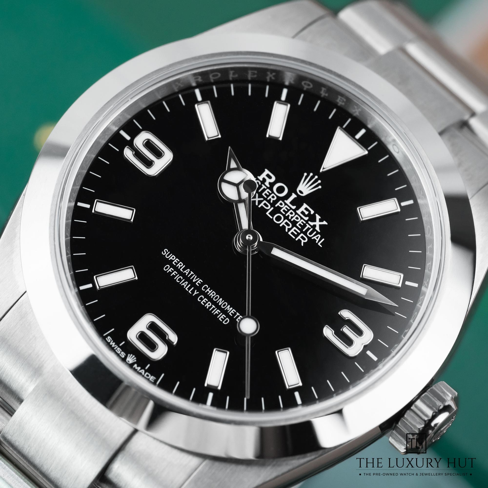 2025/01/Rolex_Explorer_Black_Dial_51454-d.jpg
