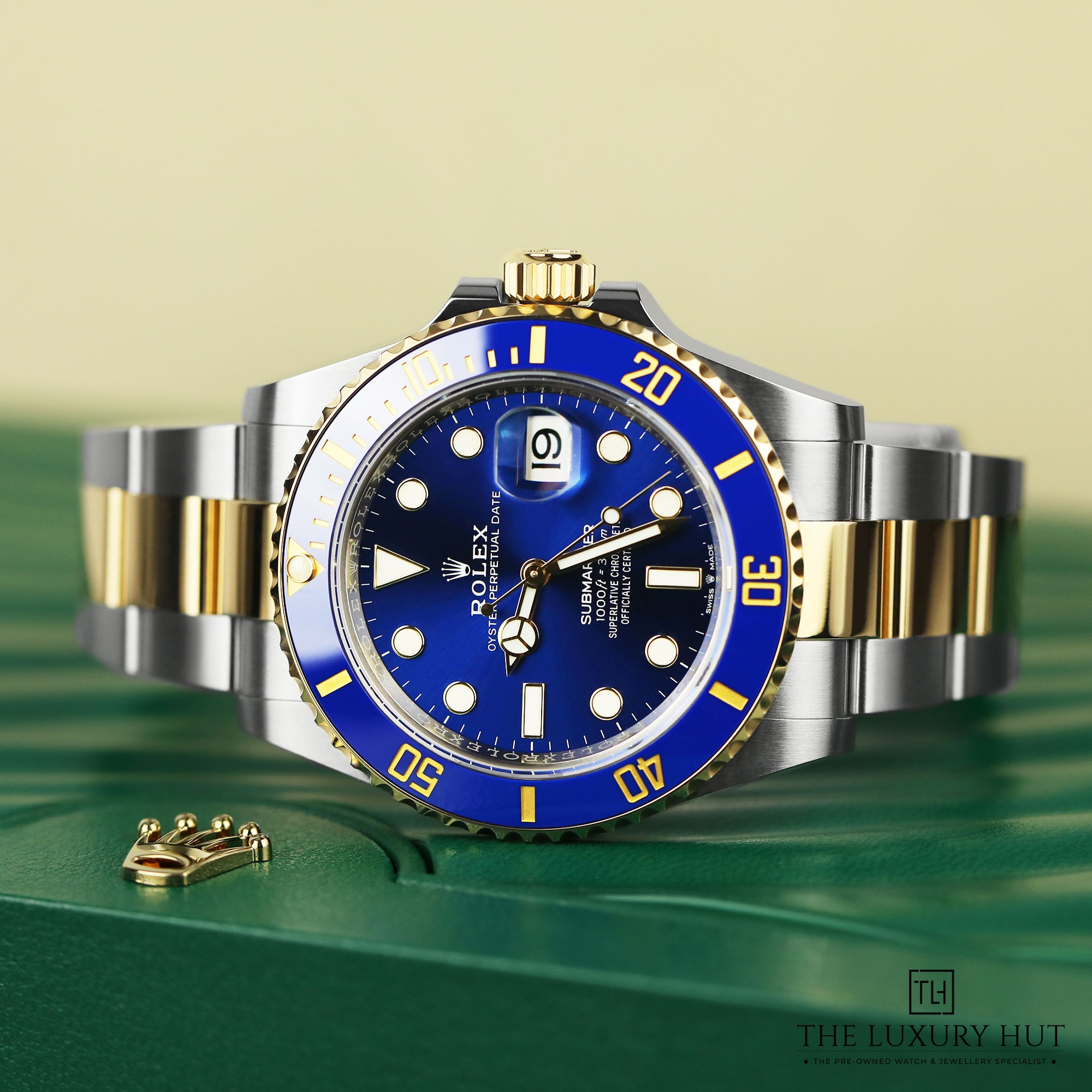 2025/01/Rolex_Submariner_Date_Bluesy_Bi-Metal_51475-c.jpg