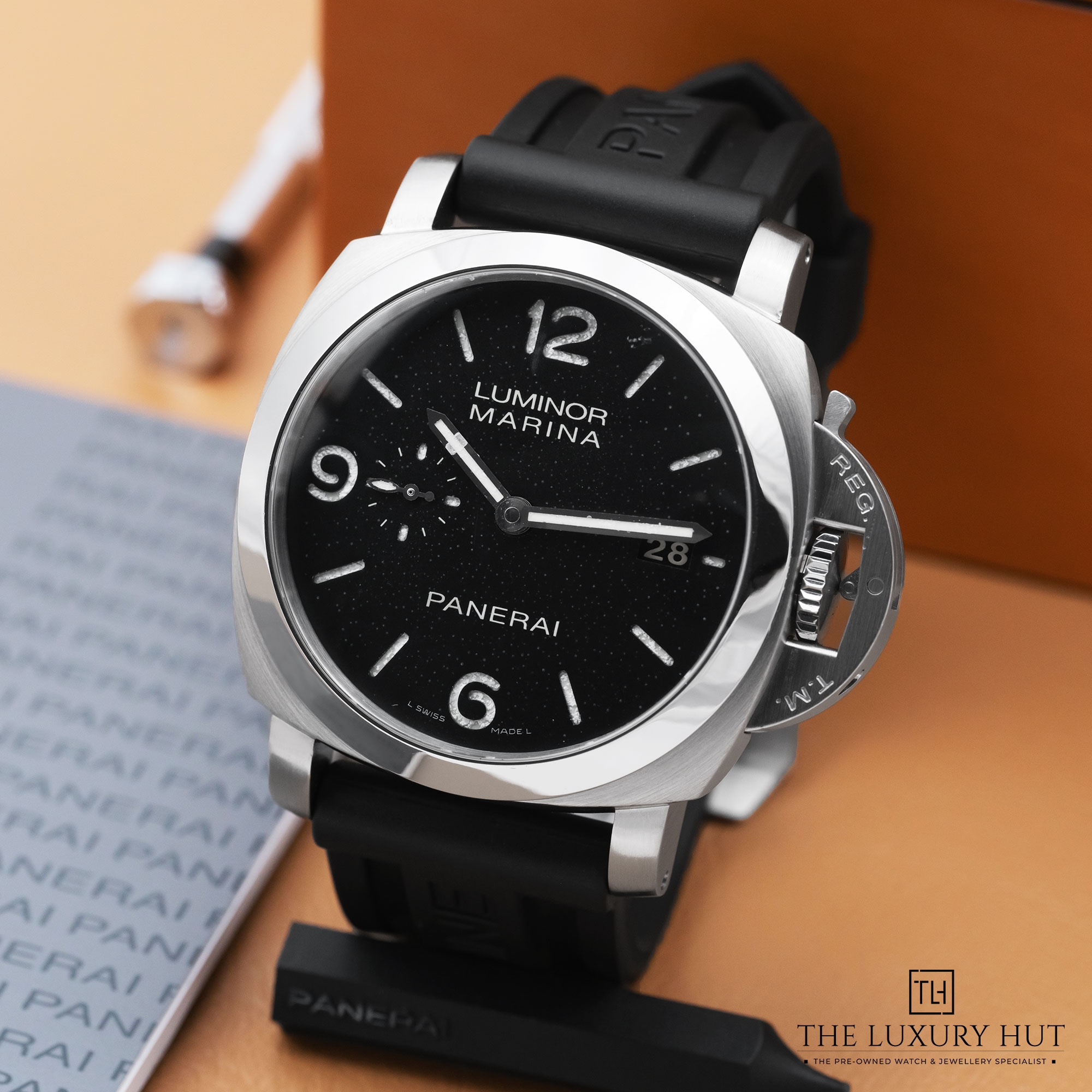 2025/02/Panerai_Luminor_Marina_1950_3_Days_LB458-b.jpg