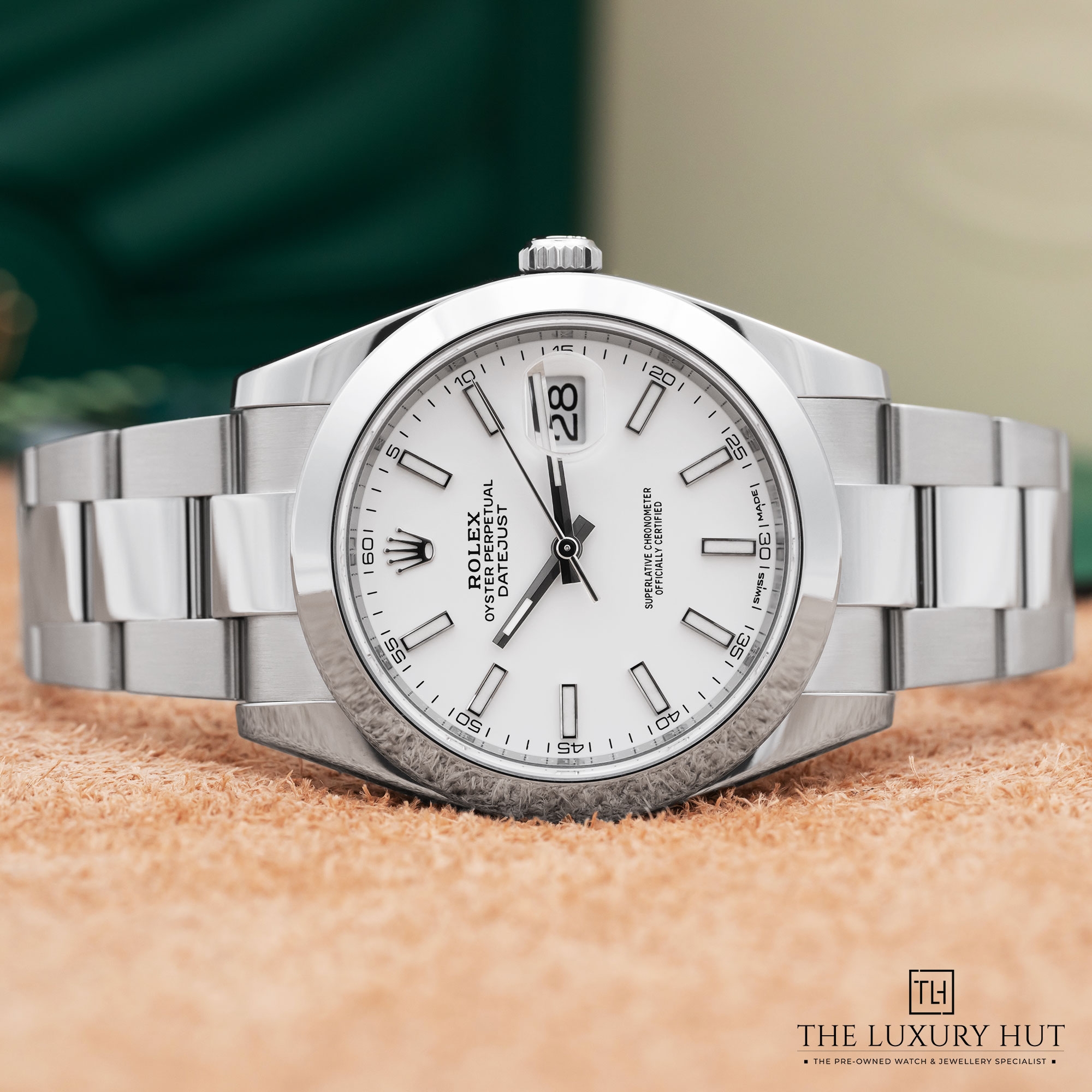 2025/02/Rolex_Datejust_41mm_White_Dial_51500-b.jpg