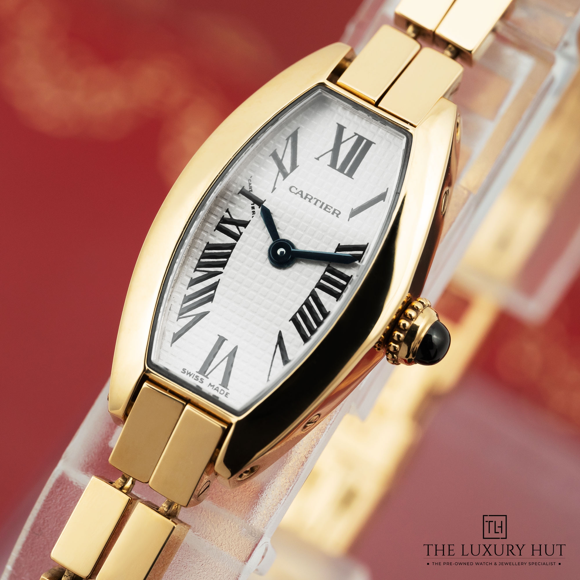 2025/03/Cartier_Tonneau_Lanieres_Gold_LB532-f.jpg