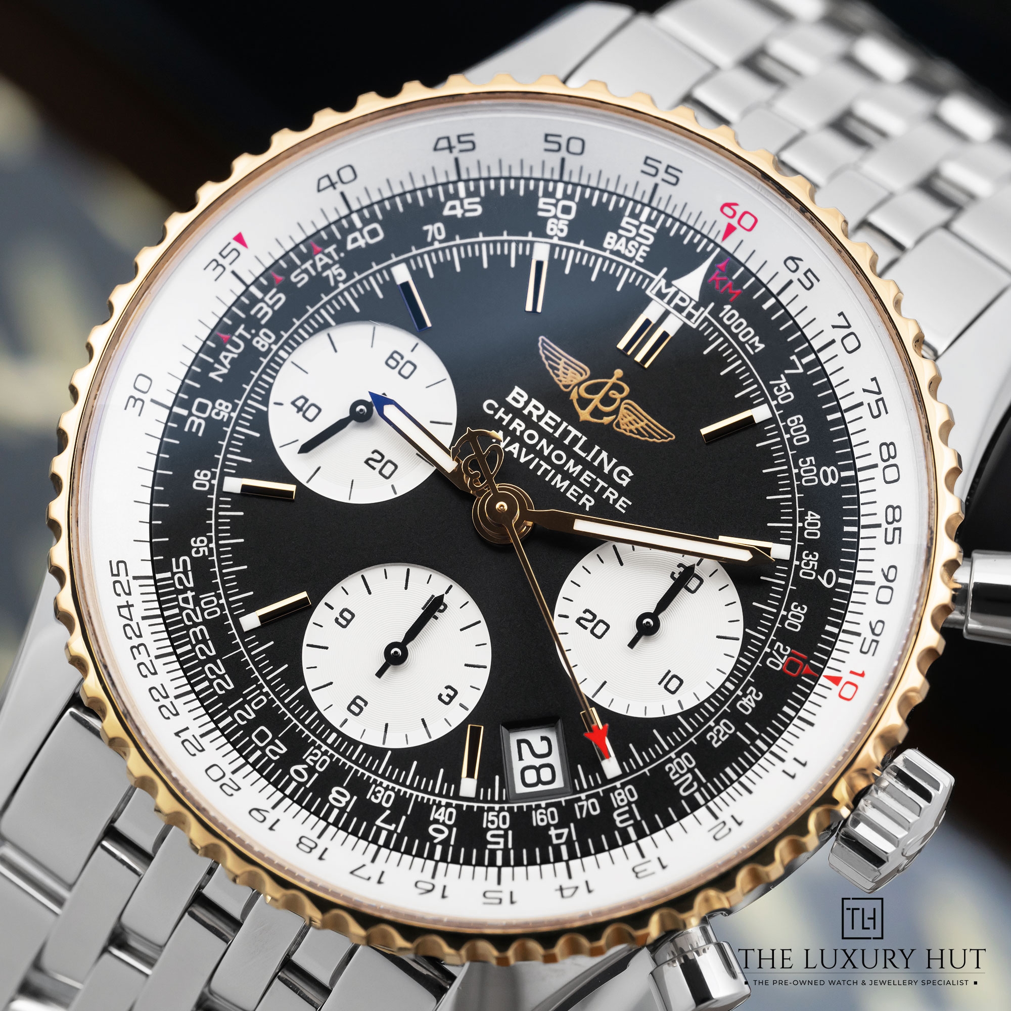 2025/04/Breitling_Navitimer_Chronograph_41mm_Black_51708-e.jpg