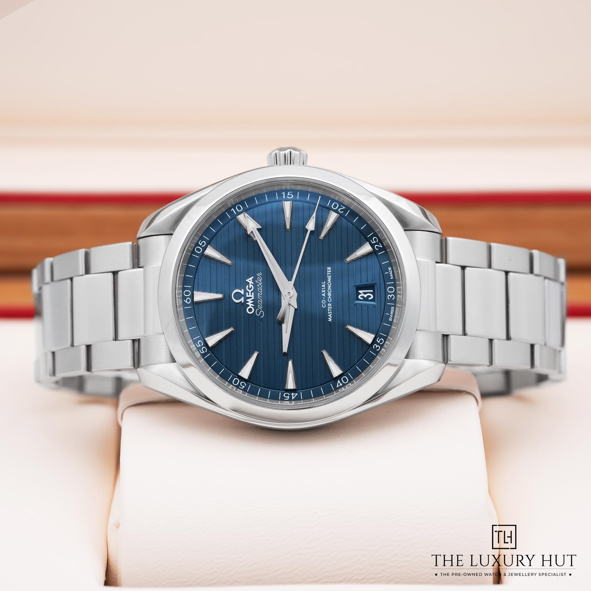 2025/04/Omega_Seamaster_Aqua_Terra_150M_Blue_51582-b.jpg
