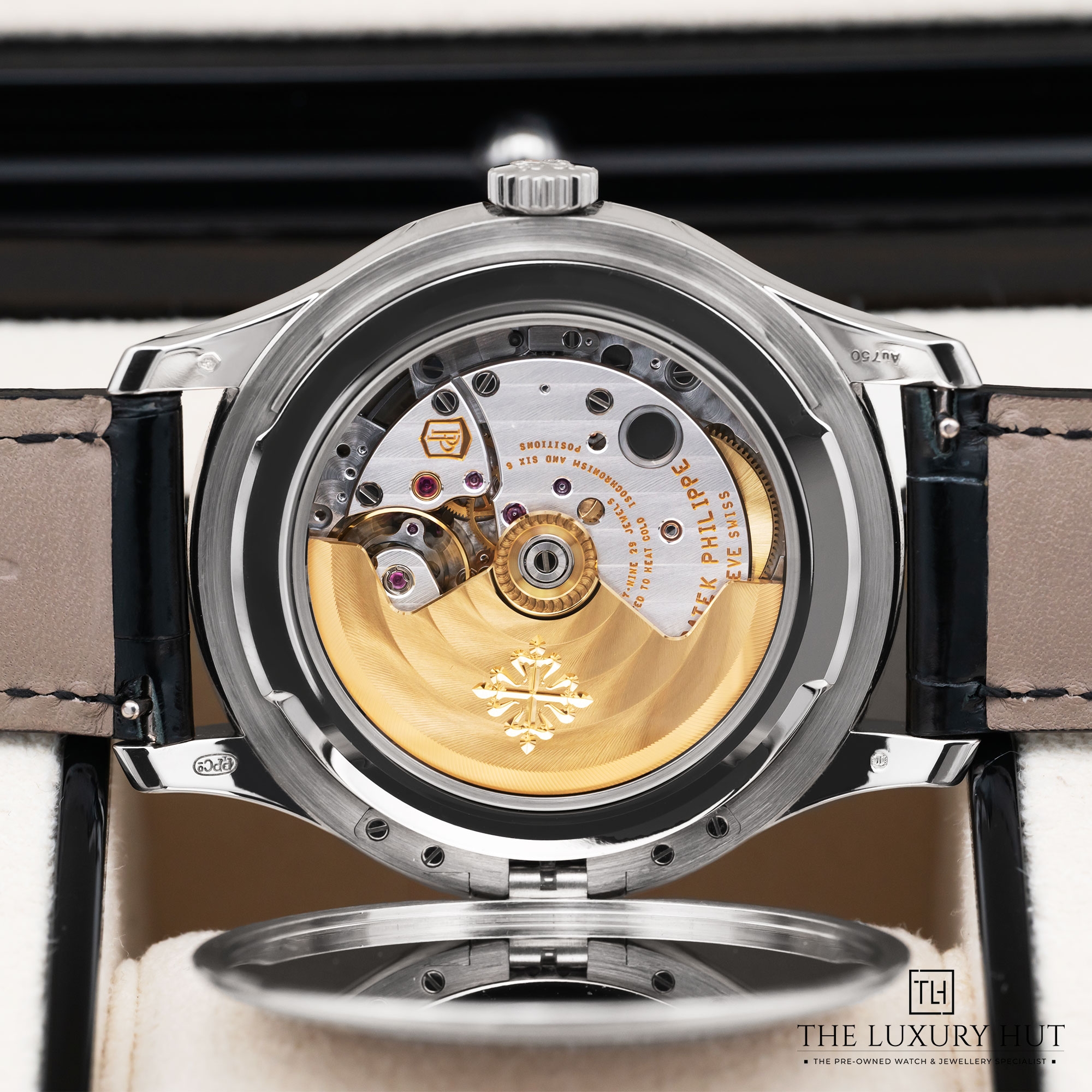 2025/04/Patek_Philippe_Calatrava_39mm_Black_LB569-e.jpg