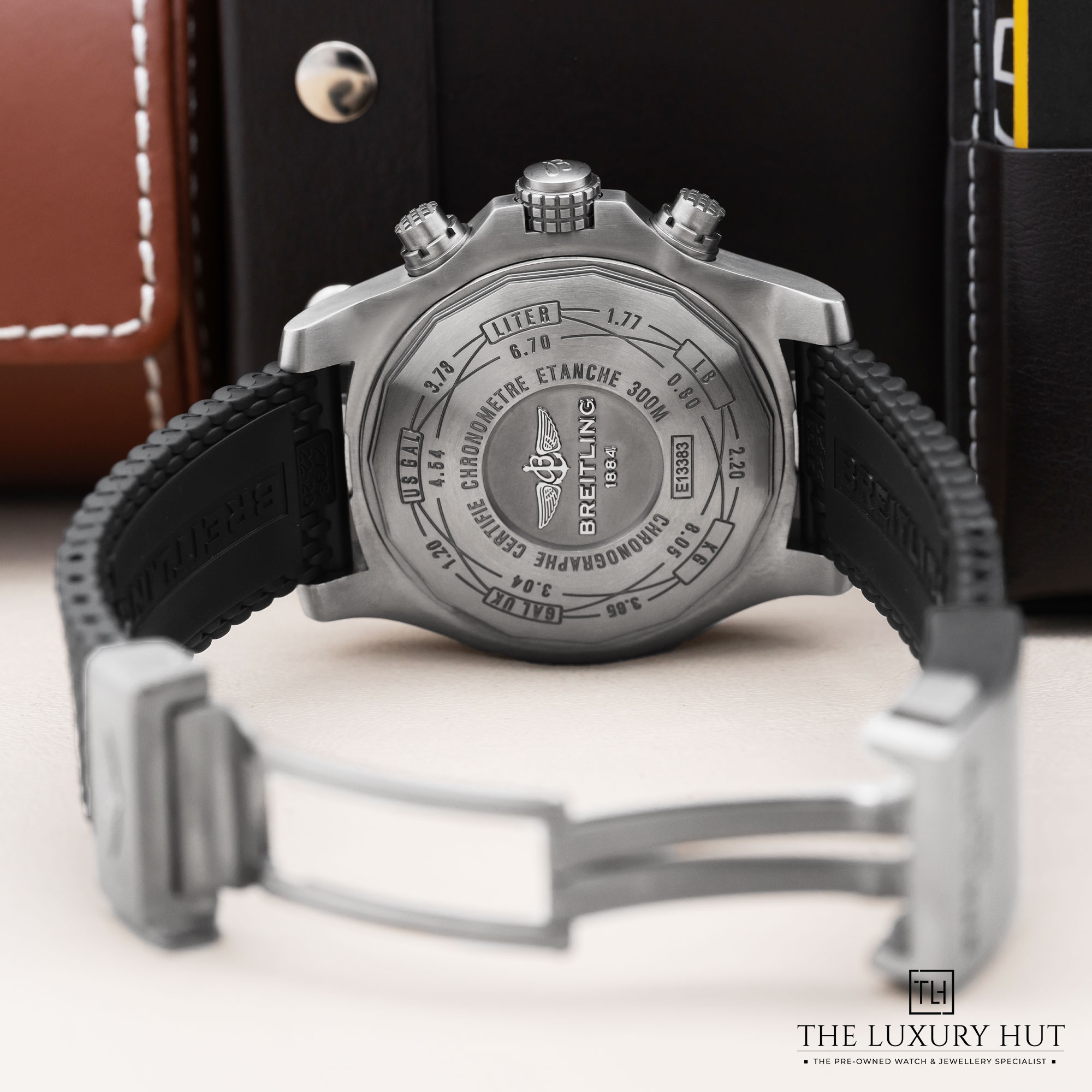 2025/05/Breitling_Avenger_Bandit_45mm_Titanium_Grey_LB589-c.jpg