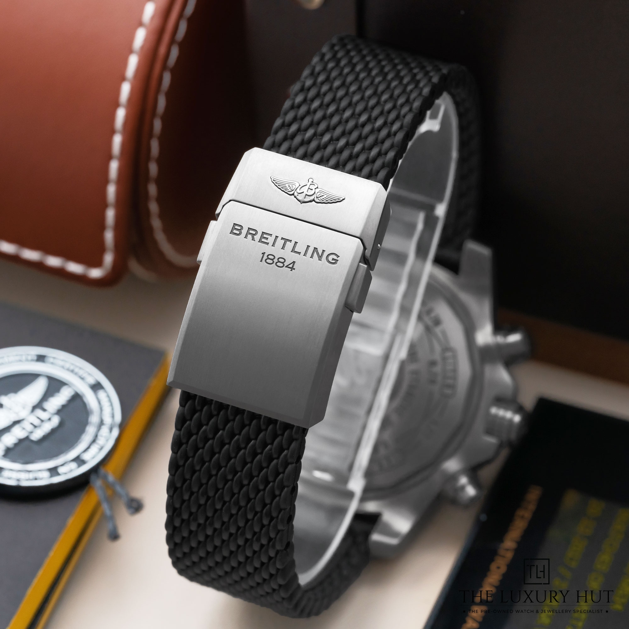 2025/05/Breitling_Avenger_Bandit_45mm_Titanium_Grey_LB589-d.jpg