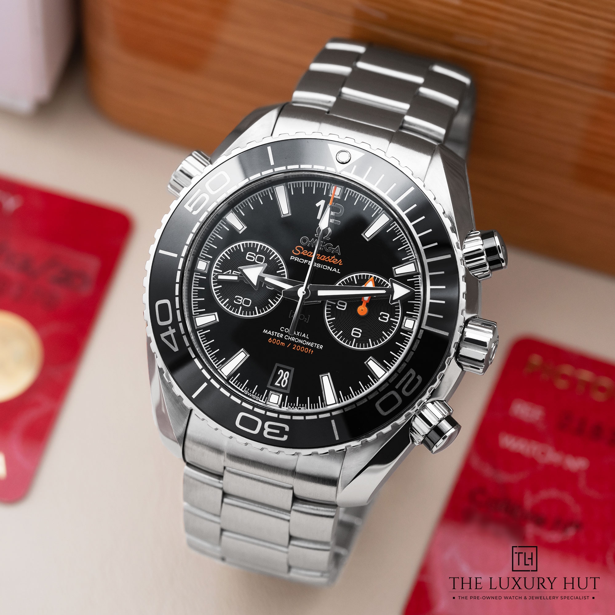 2025/06/Omega_Seamaster_Planet_Ocean_600M_51420-b.jpg