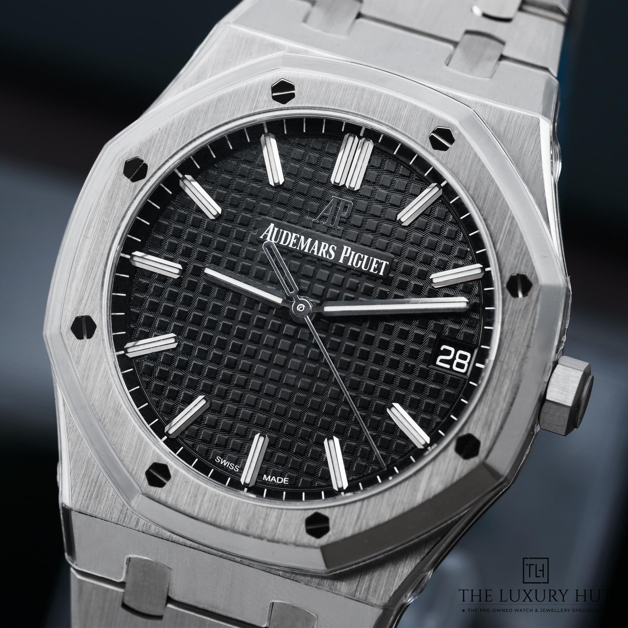 2025/07/Audemars_Piguet_Royal_Oak_Steel_41_Black_51993-e.jpg