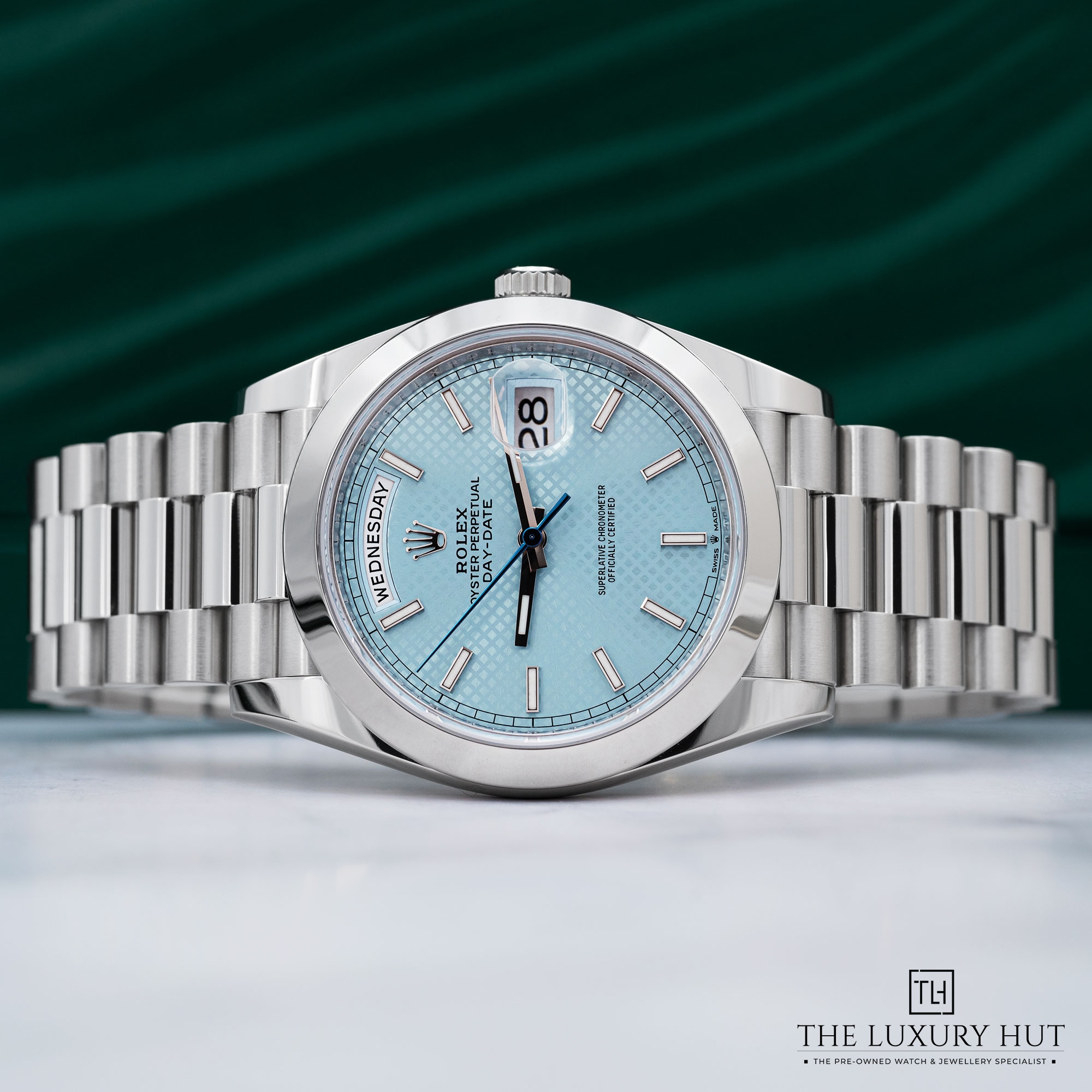 2025/07/Rolex_Day-Date_40_Platinum_Ice_Blue_Motif_Dial_LB657-c.jpg
