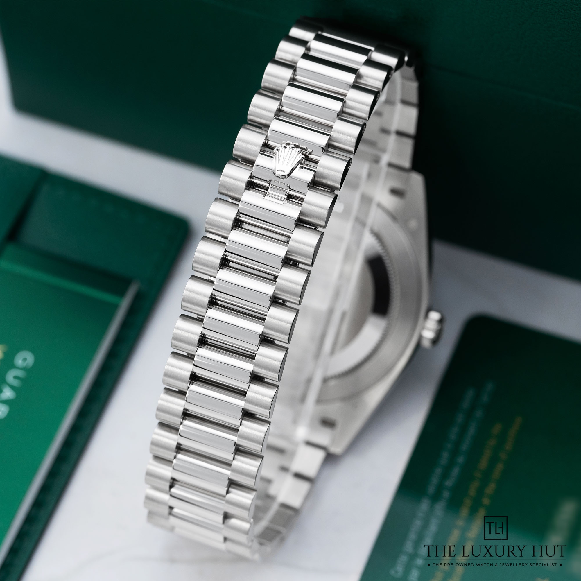 2025/07/Rolex_Day-Date_40_Platinum_Ice_Blue_Motif_Dial_LB657-e.jpg