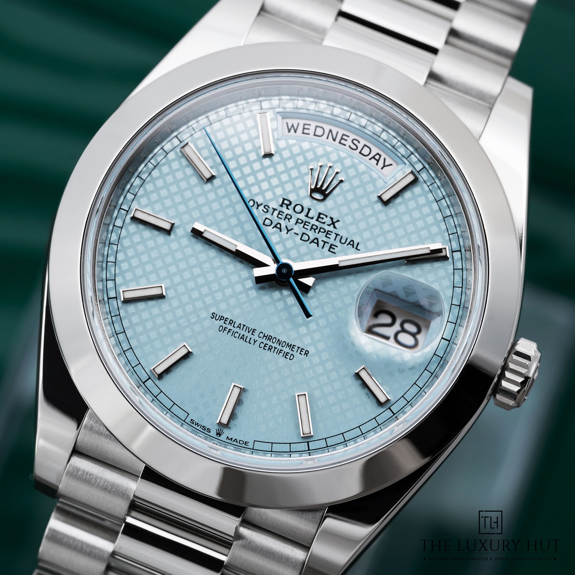 2025/07/Rolex_Day-Date_40_Platinum_Ice_Blue_Motif_Dial_LB657-f.jpg