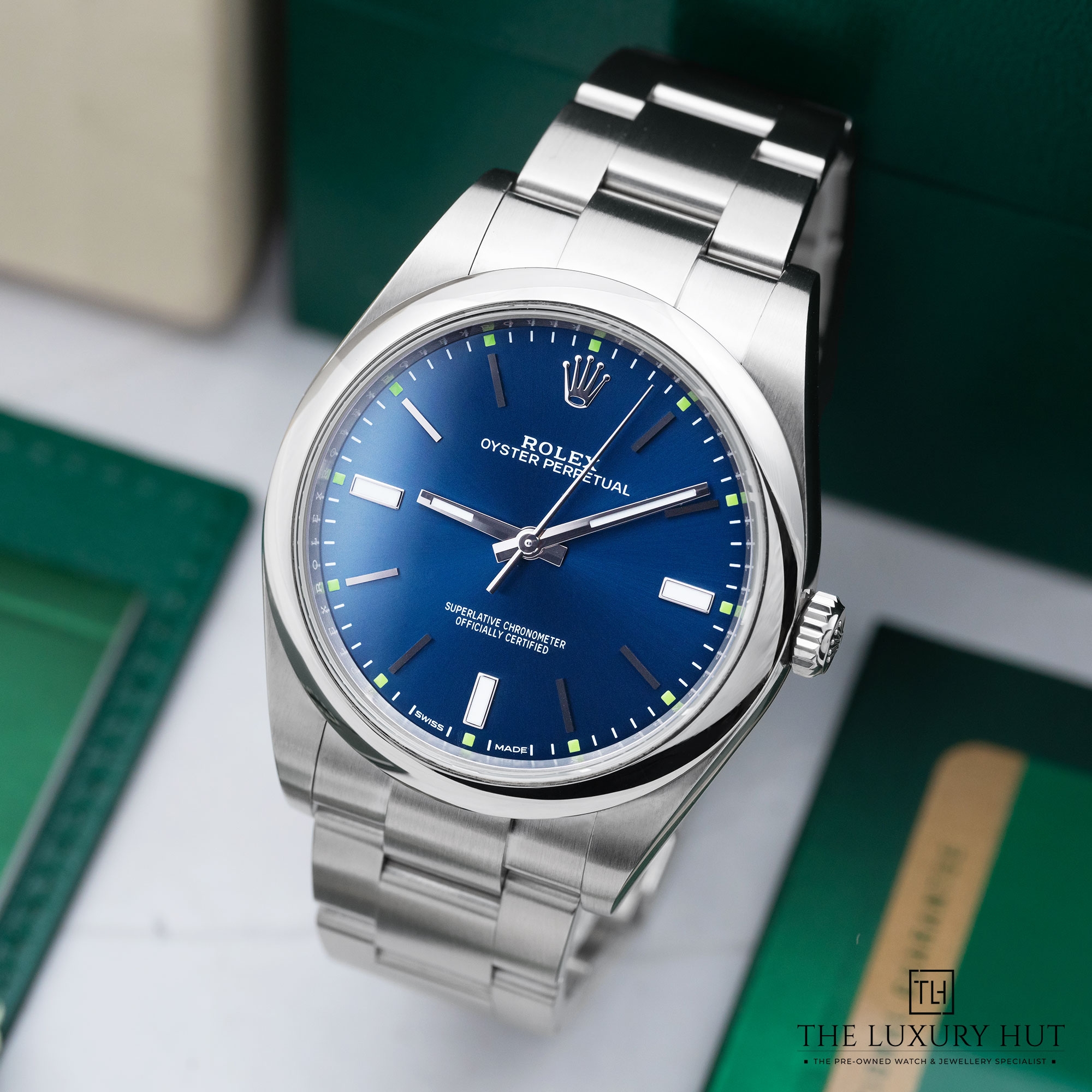 2025/07/Rolex_Oyster_Perpetual_39mm_Steel_Blue_51932-b.jpg