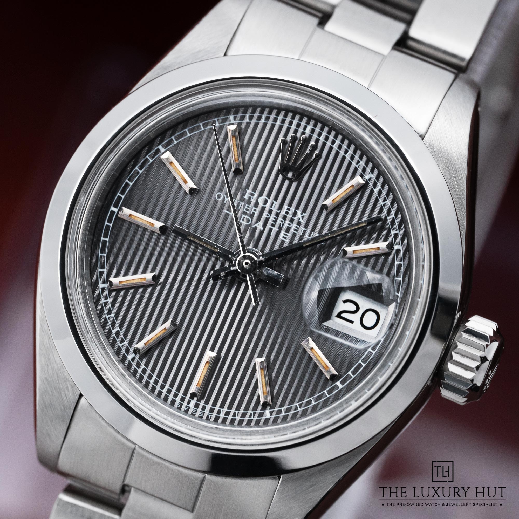 2025/07/Rolex_Oyster_Perpetual_Date_Slate_Tapestry_51930-e.jpg