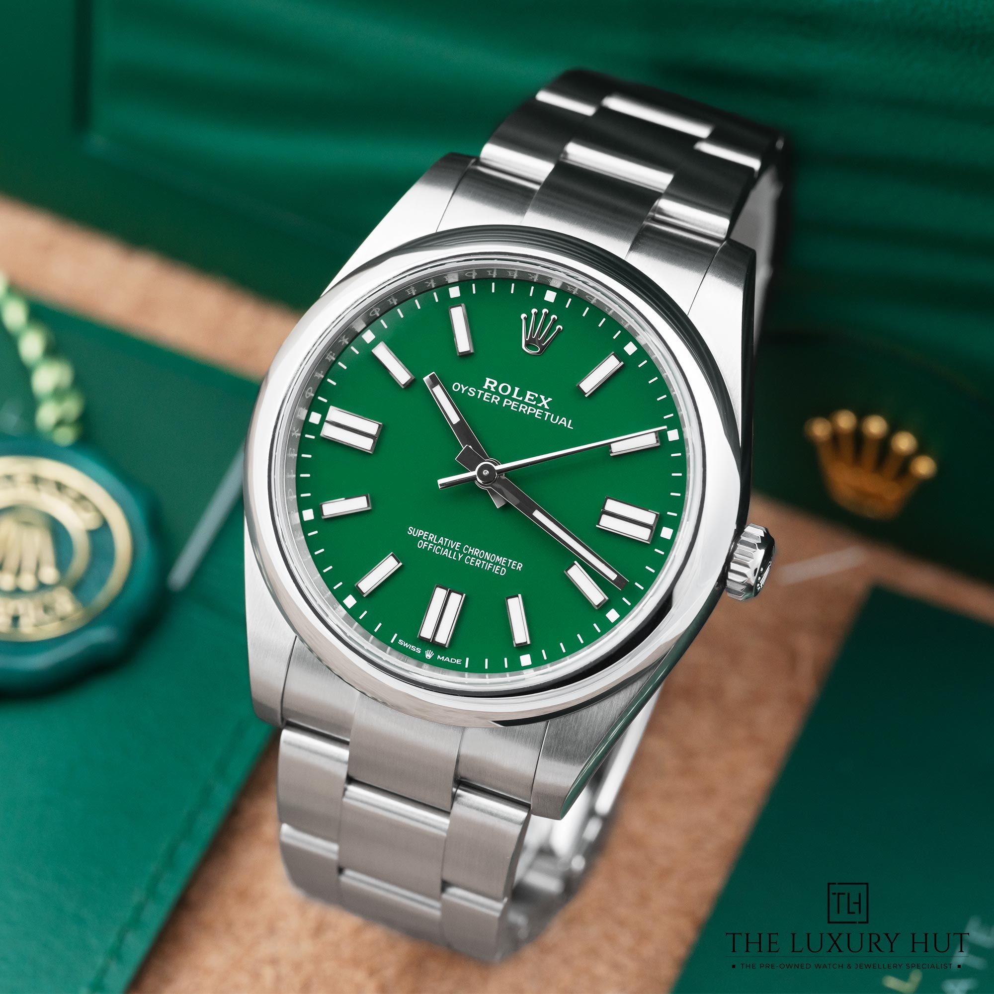 2025/07/Rolex_Oyster_Perpetual_Steel_41_Green_Dial_JC565-b.jpg