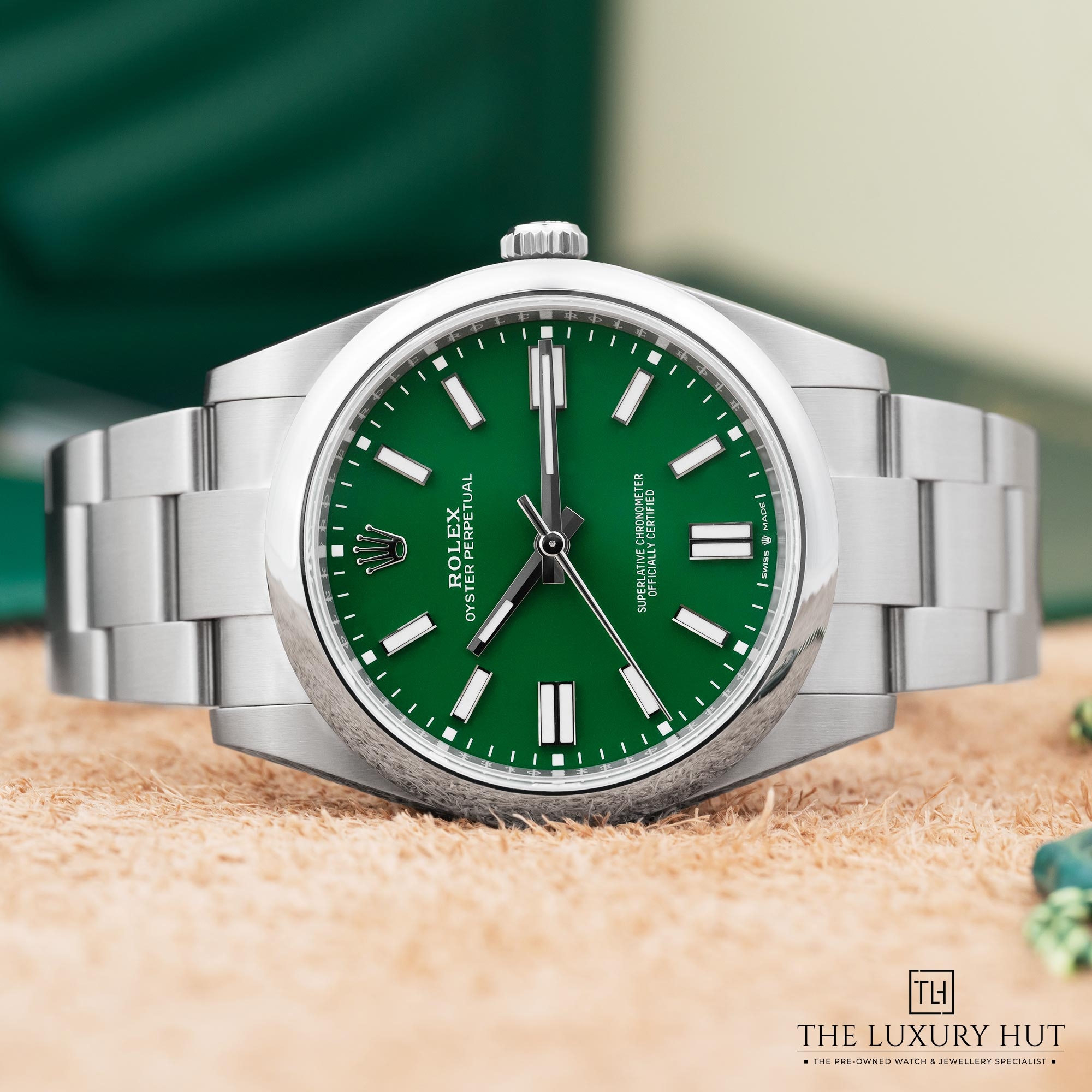 2025/07/Rolex_Oyster_Perpetual_Steel_41_Green_Dial_JC565-c.jpg