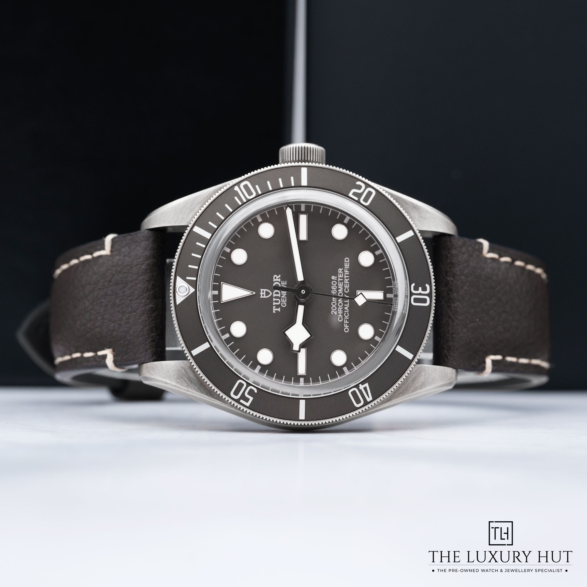 2025/07/Tudor_Black_Bay_Fifty-Eight_39mm_Taupe_Dial_51947-b.jpg