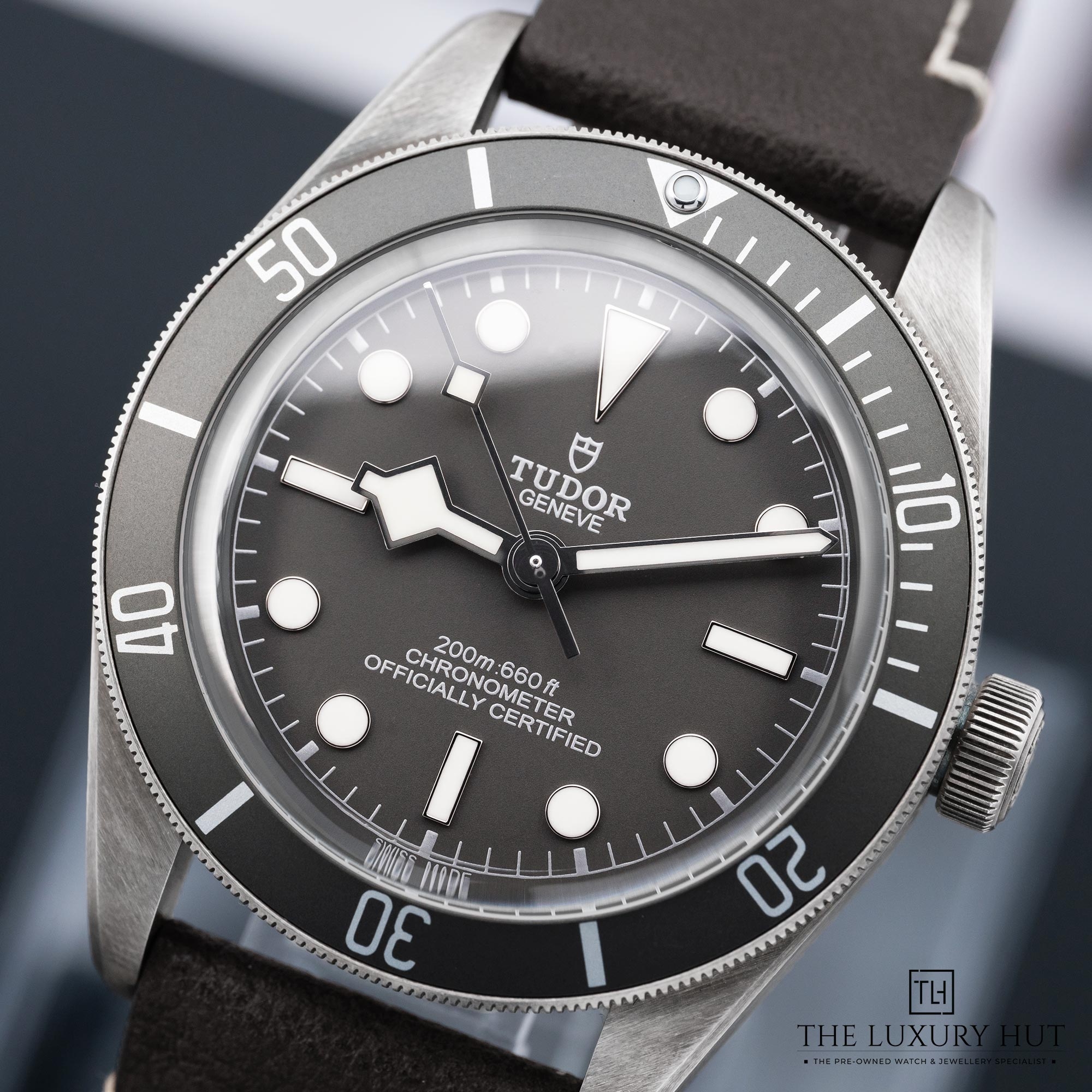 2025/07/Tudor_Black_Bay_Fifty-Eight_39mm_Taupe_Dial_51947-e.jpg