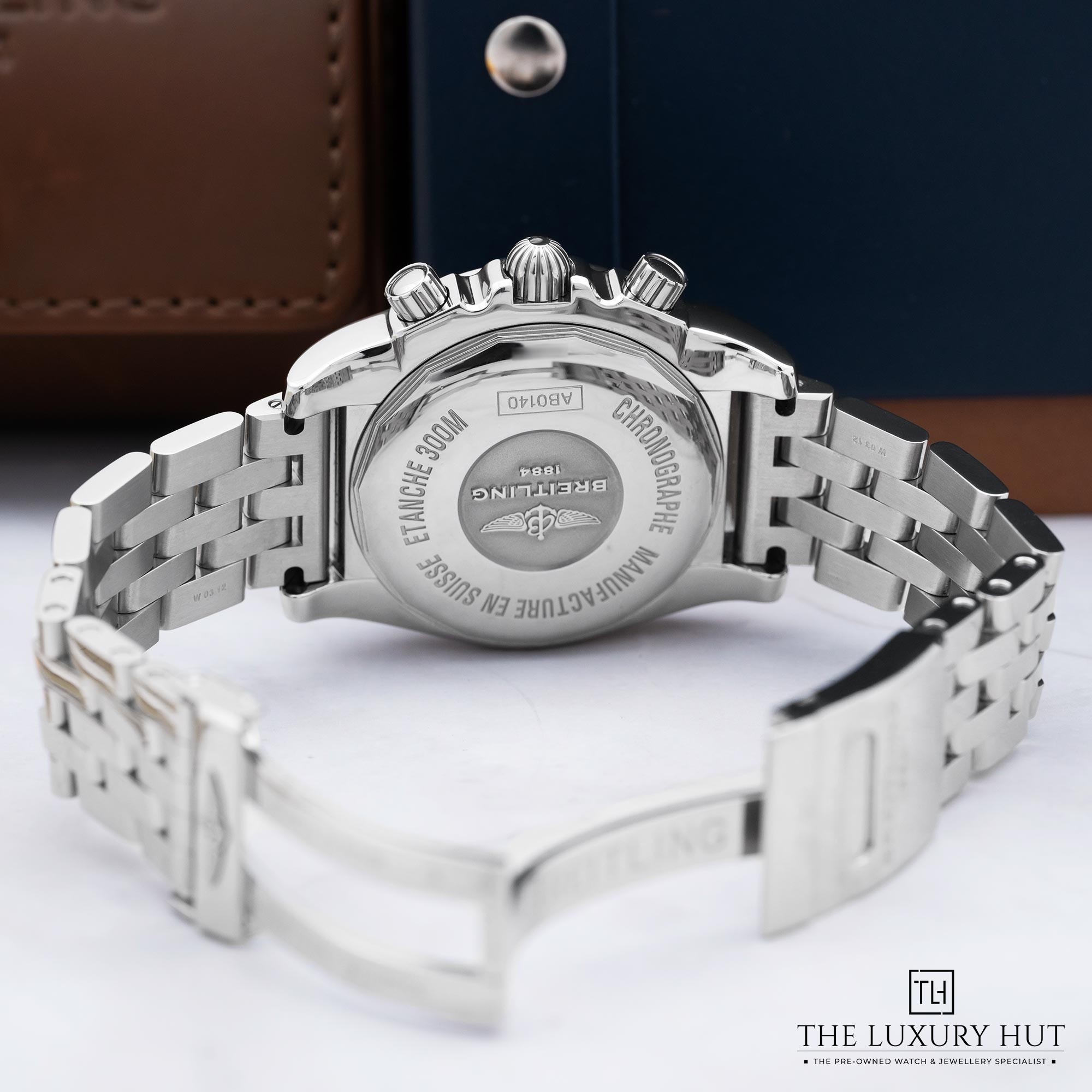 2025/08/Breitling_Chronomat-41_Chronograph_Steel_Grey_52126c.jpg
