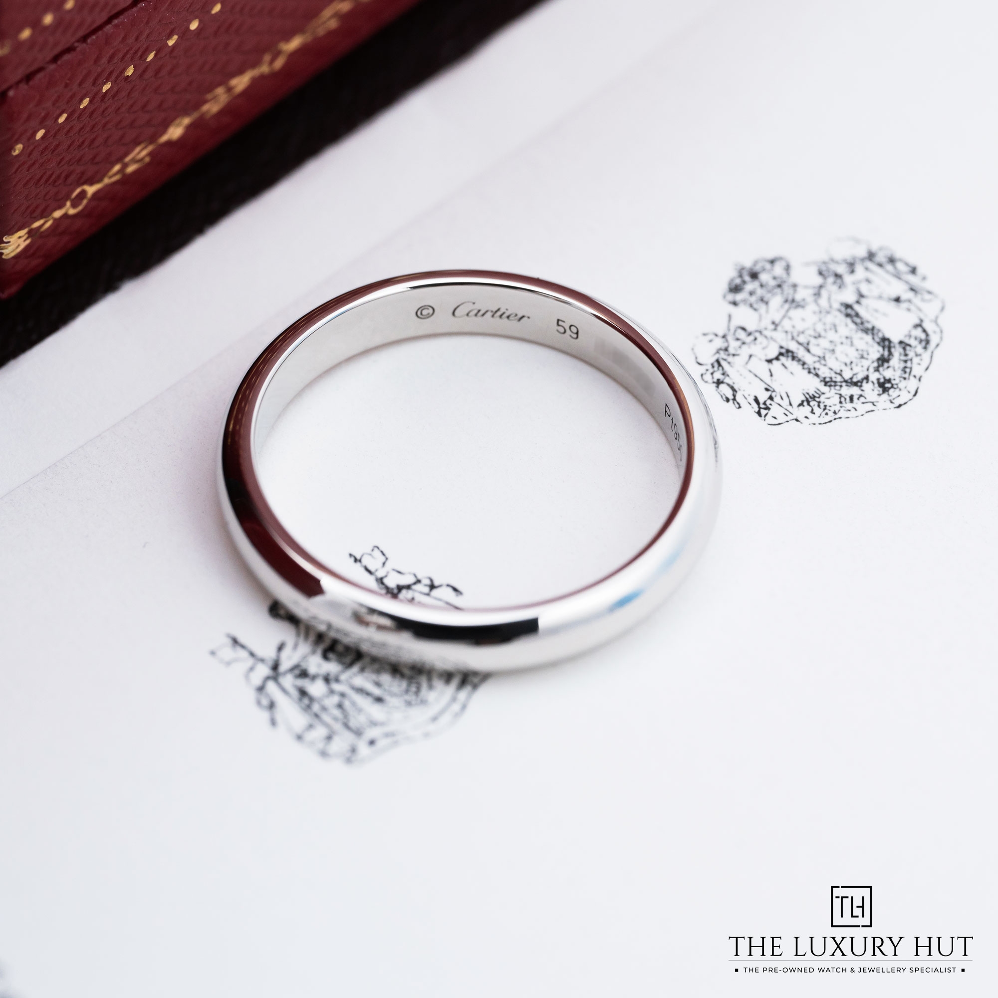 2025/08/Cartier_1895_Wedding_Ring_3.5mm_Platinum_LB672-c.jpg