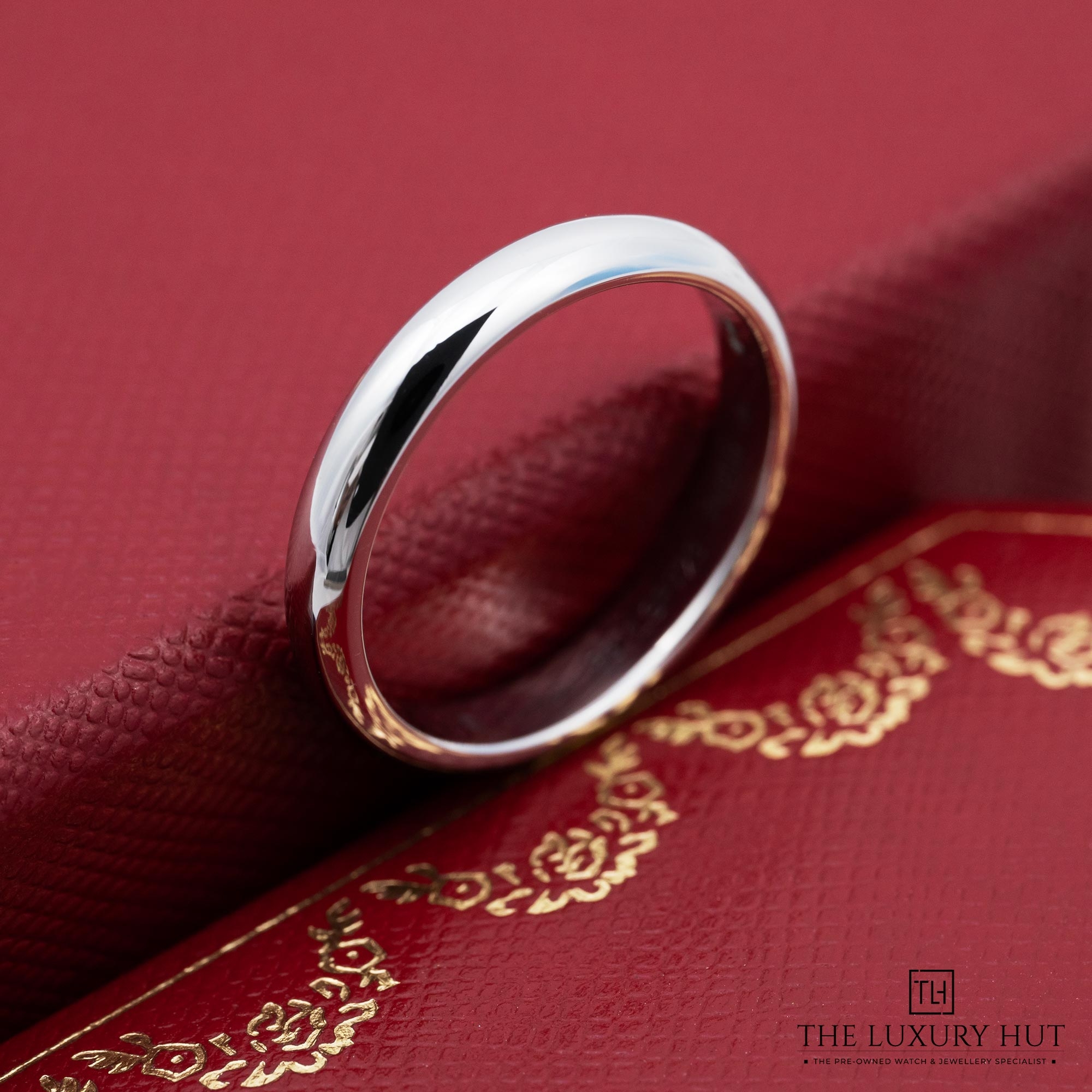 2025/08/Cartier_1895_Wedding_Ring_3.5mm_Platinum_LB672-d.jpg