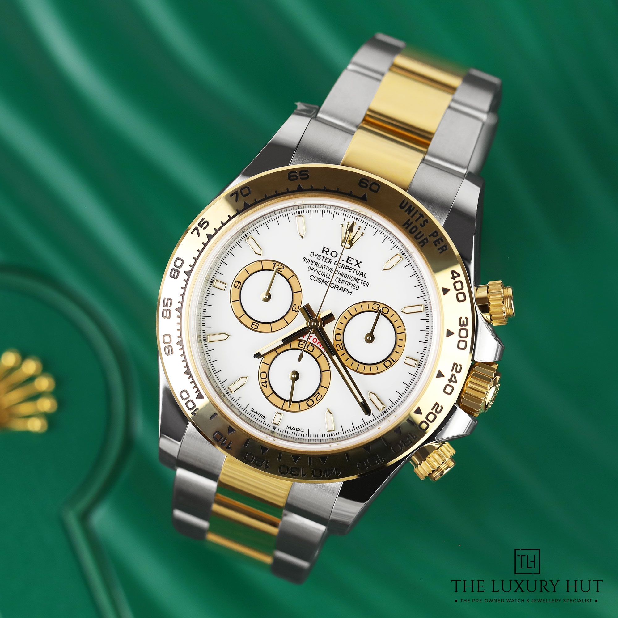 2025/08/Rolex_Daytona_Bi-Metal_-40mm_White_Dial_52066-b.jpg
