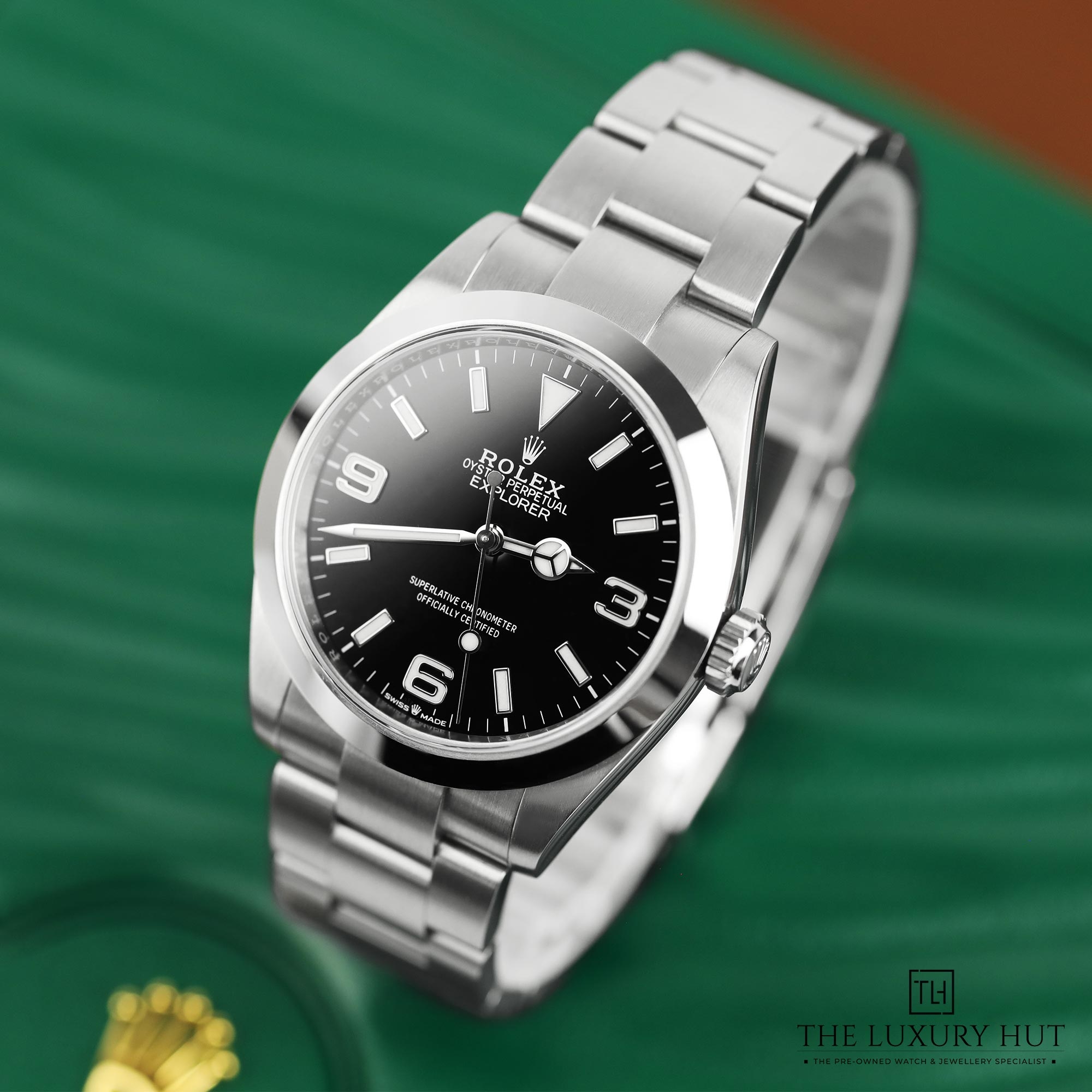 2025/08/Rolex_Explorer_Steel_40mm_Black_Dial_52074-b.jpg