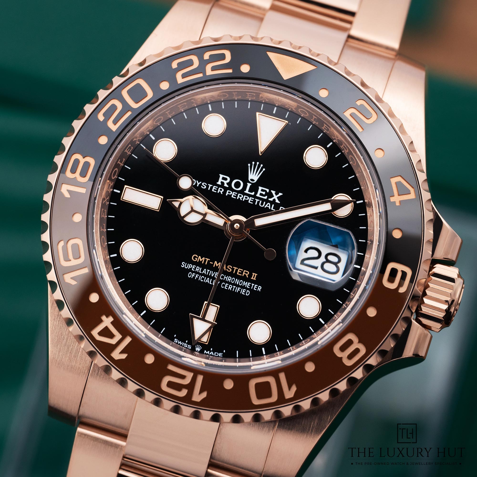 2025/08/Rolex_GMT-Master_II_Rootbeer_Everose_Gold_Black_LB662-f.jpg
