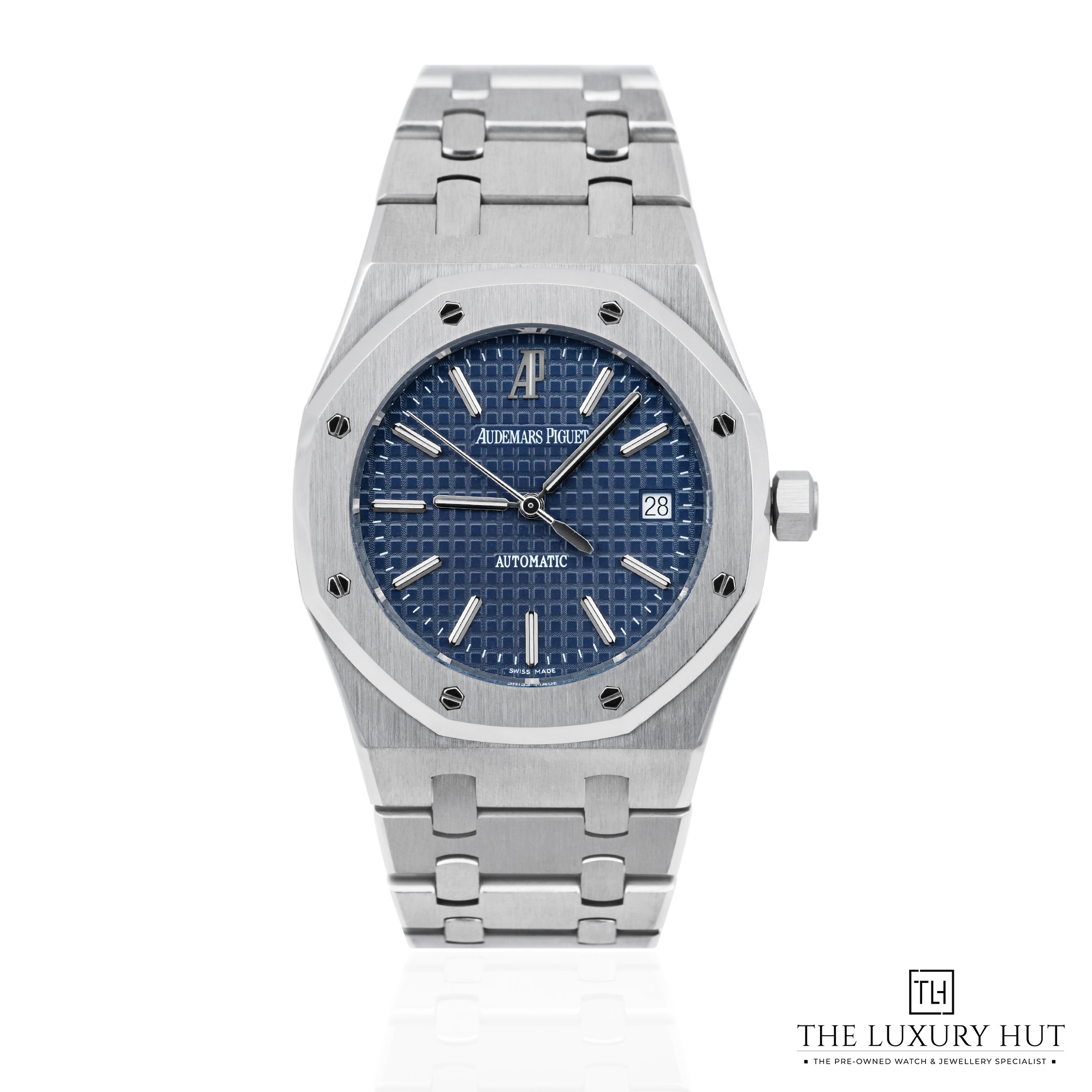 2025/09/Audemars_Piguet_Royal_Oak_Steel_39mm_Blue_Dial_52240-a.jpg