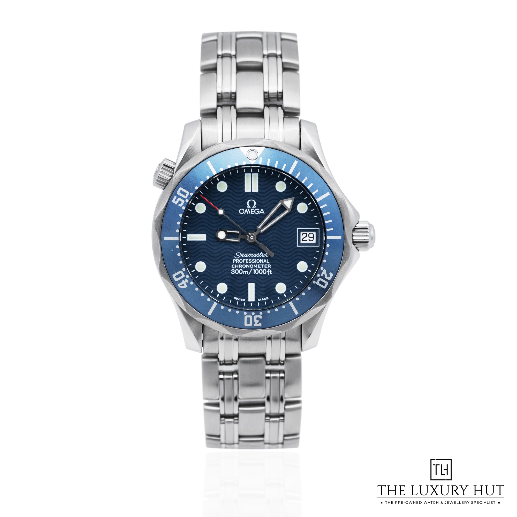 2025/09/Omega_Seamaster_300M_Steel_36_Blue_Wave_Dial_52113-aa.jpg
